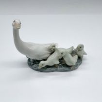 Lladro Porcelain Figurine, Little Ducks After Mother