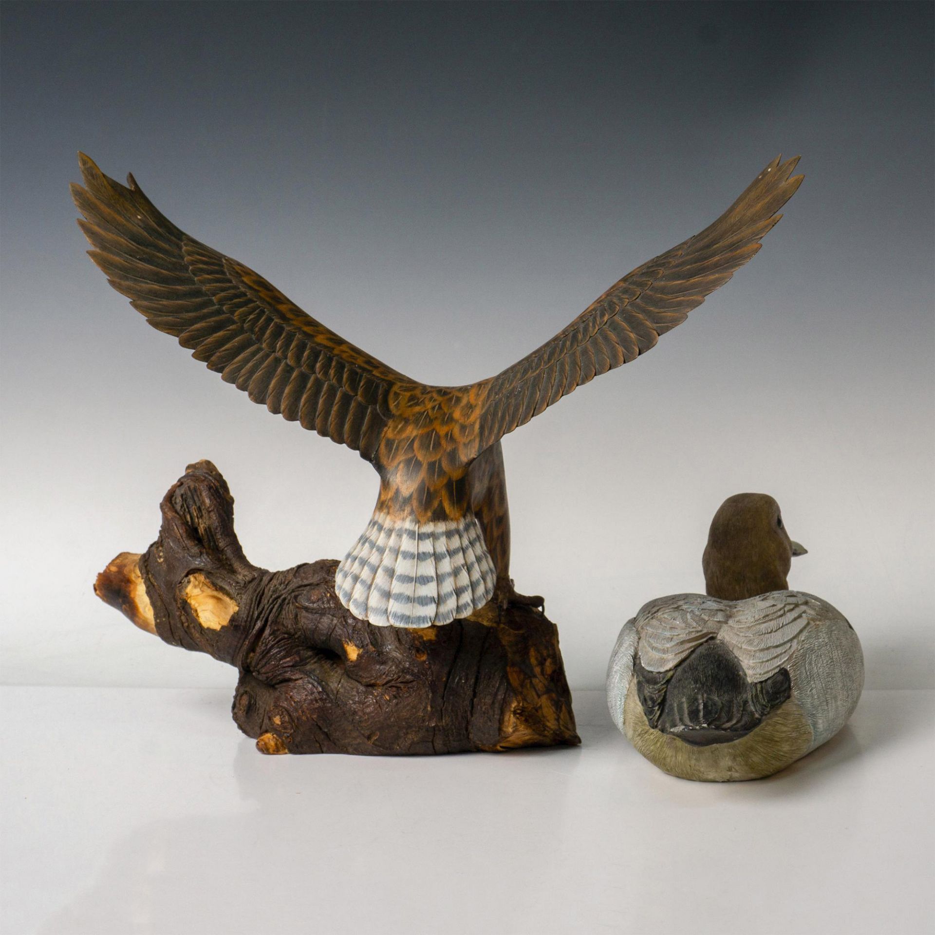 2pc Handpainted Bird Figurines, Duck Decoy and Bald Eagle - Bild 4 aus 8