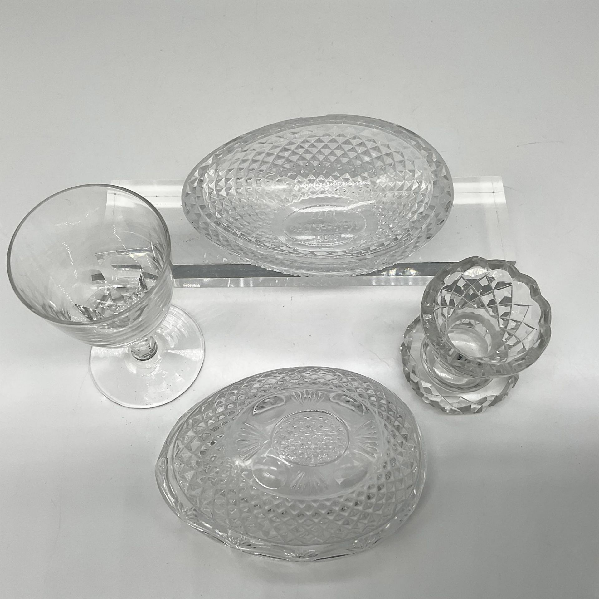 3pc Mixed Lot Home Decor Glass - Image 2 of 3