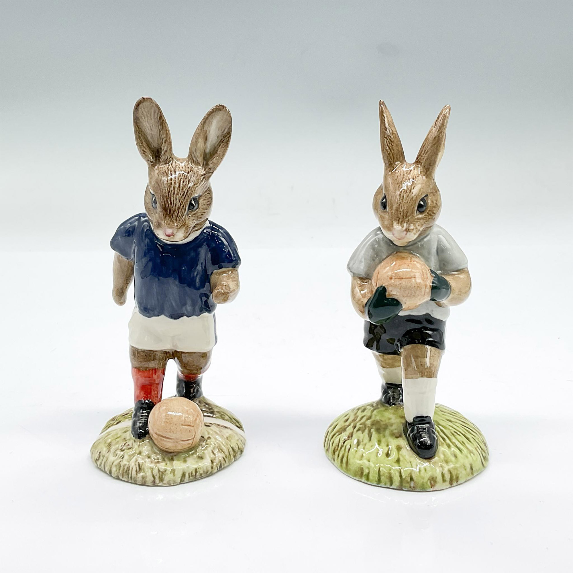 2pc Royal Doulton Bunnykins Figurines, Footballers