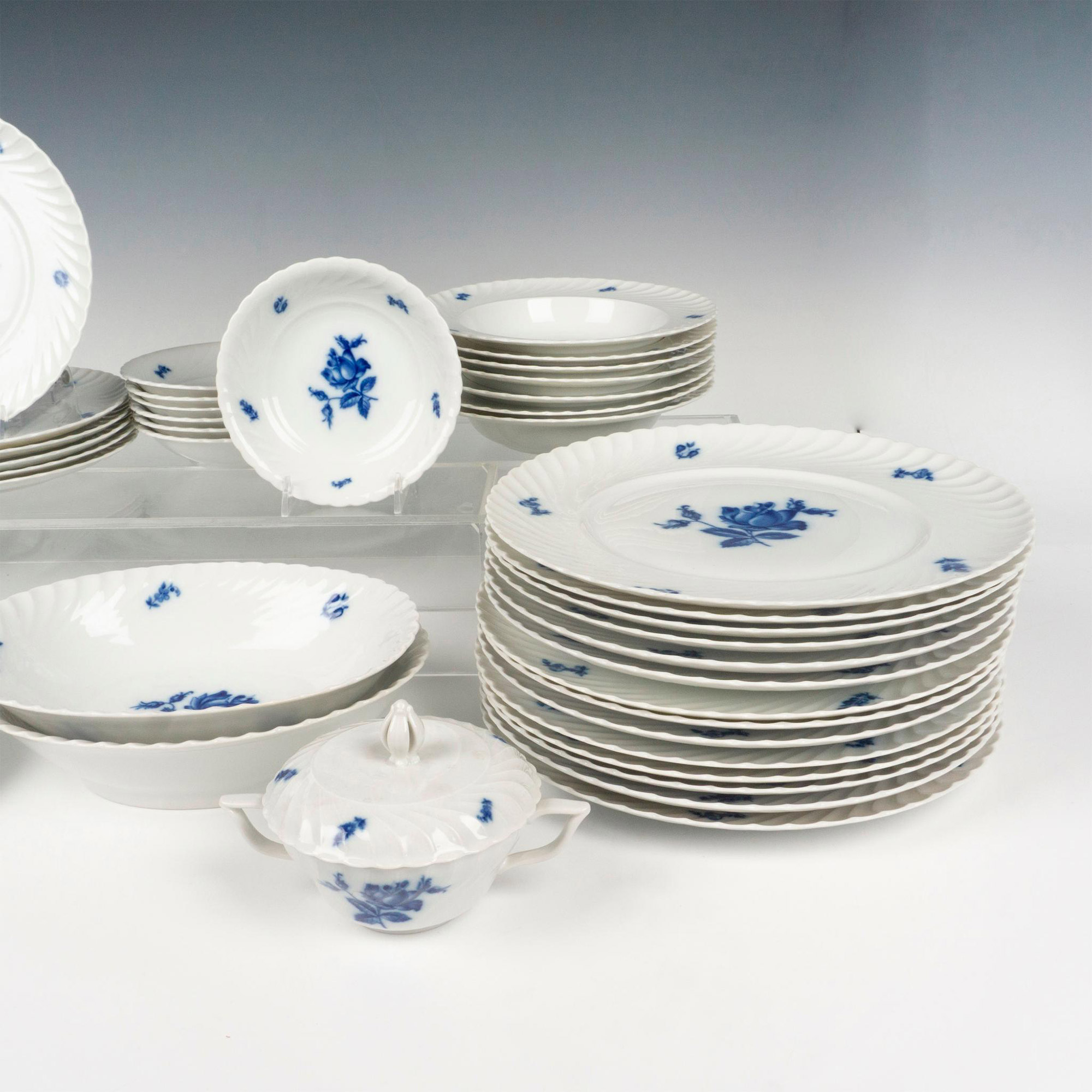 48pc Royal Tettau China Set, Copenhagen Rose - Image 3 of 4