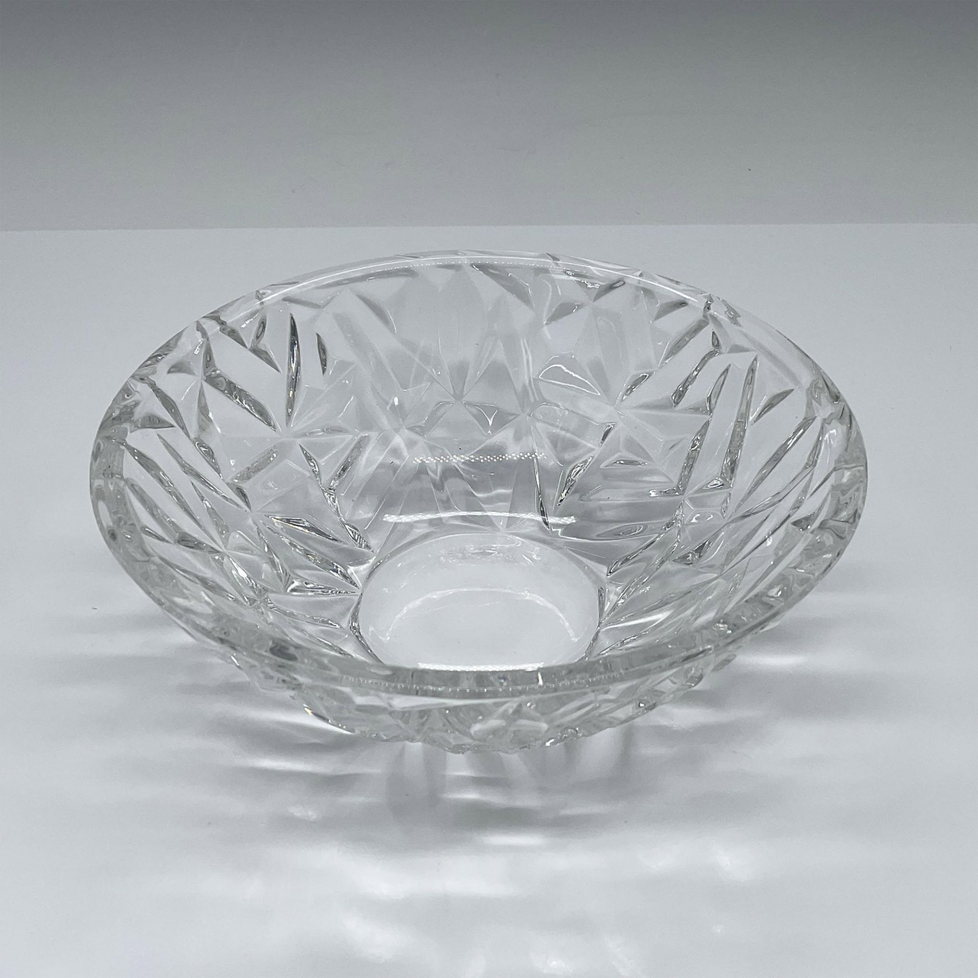 Tiffany and Co, Rock Cut Crystal Bowl - Image 2 of 4