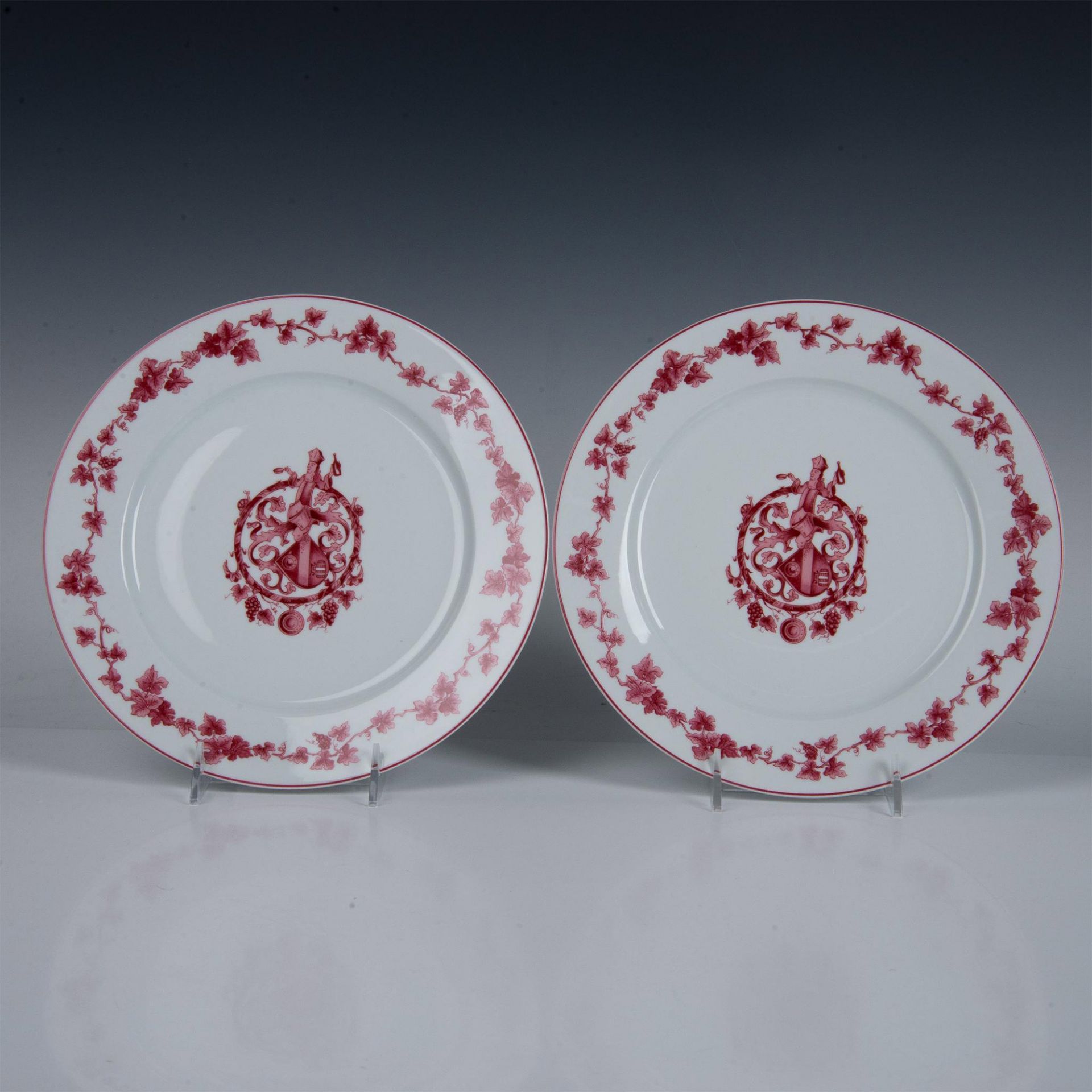 6pc Limoges Plates, Confrerie des Chevaliers du Tastevin - Image 4 of 7