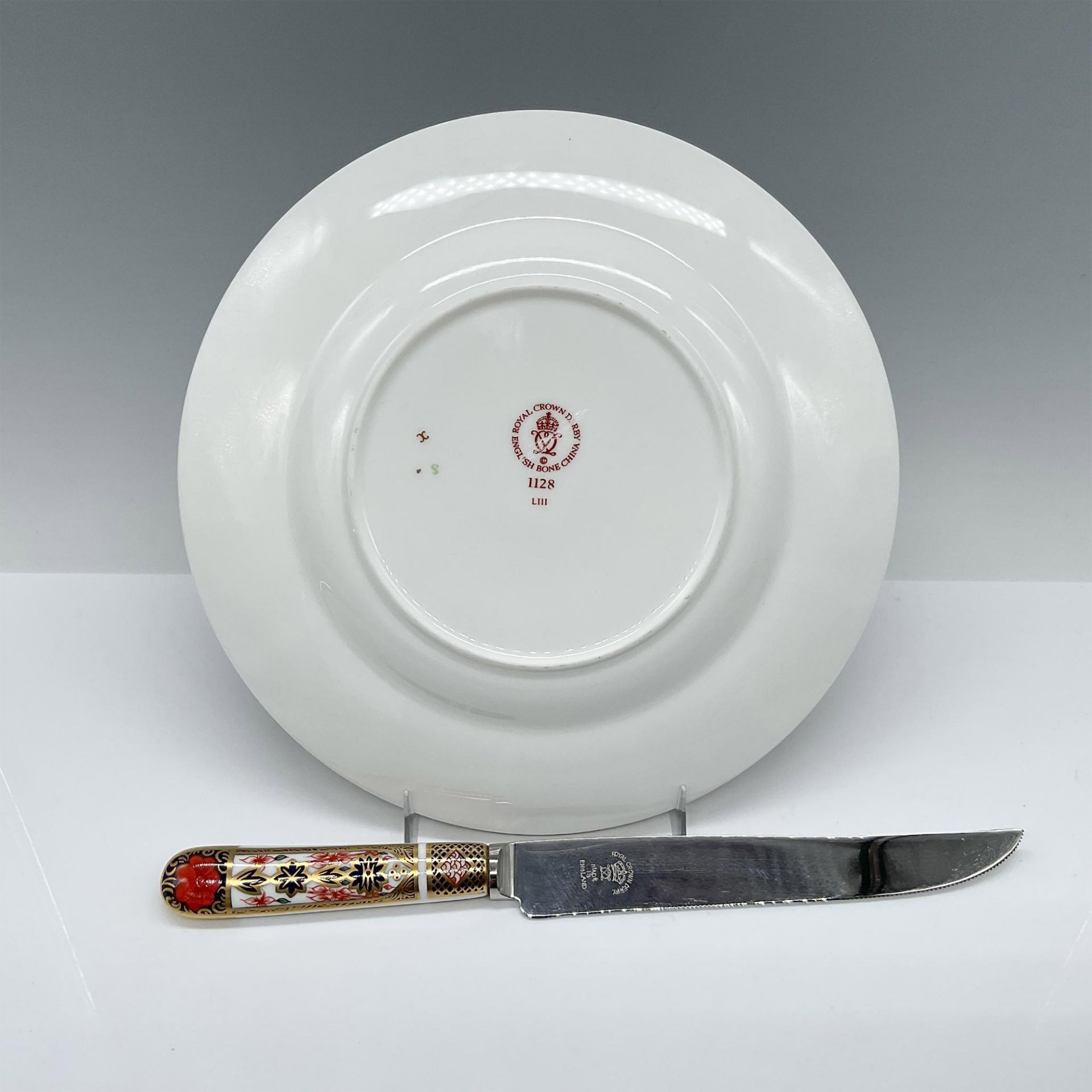 2pc Royal Crown Derby Plate and Knife, Old Imari - Image 2 of 3