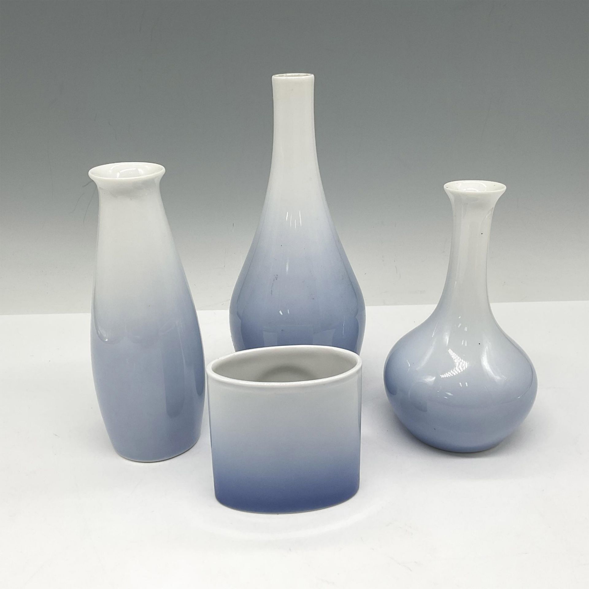 4pc Bing & Grondahl Porcelain Bud Vases - Bild 2 aus 3