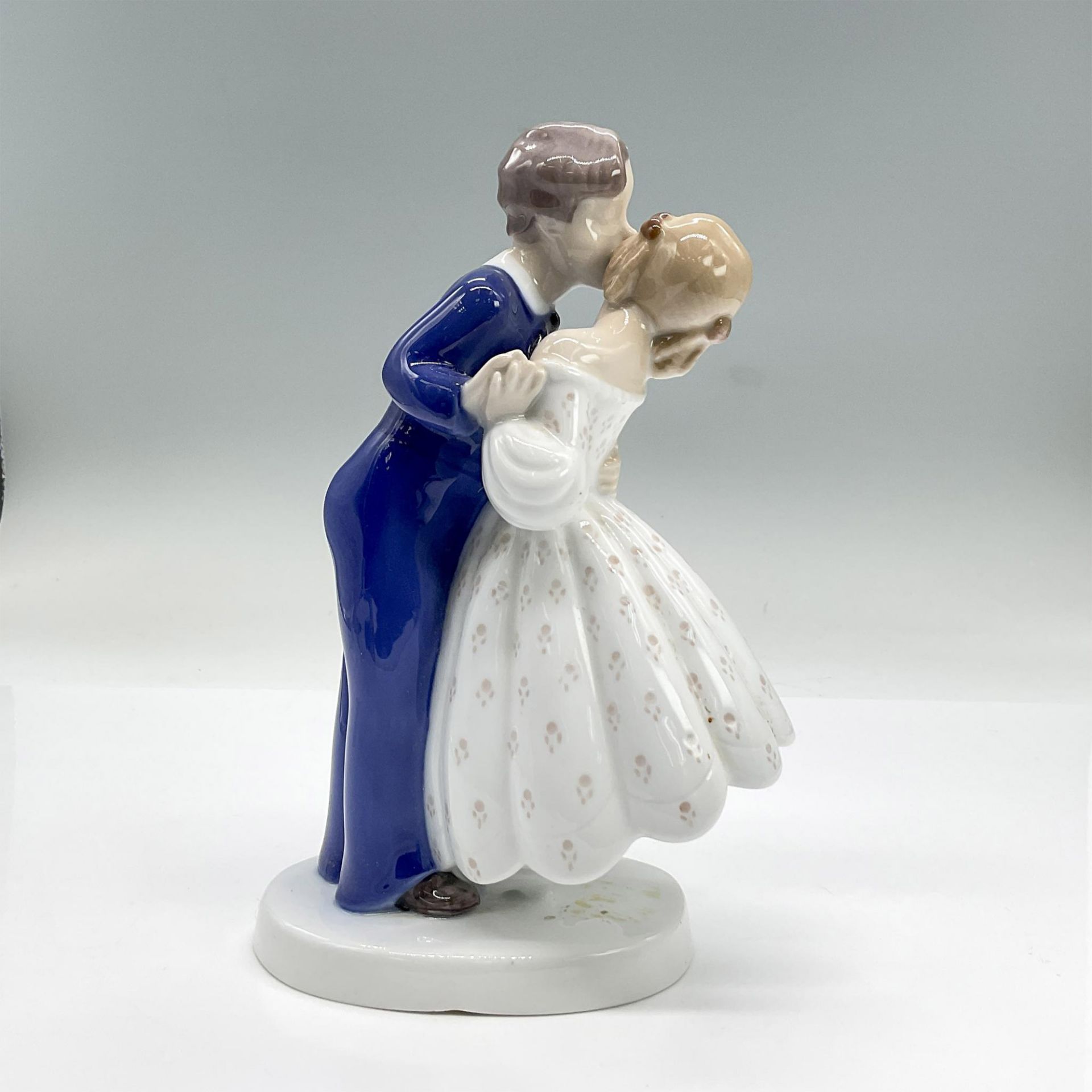 Bing & Grondahl Figurine, Youthful Boldness 2162 - Image 2 of 3