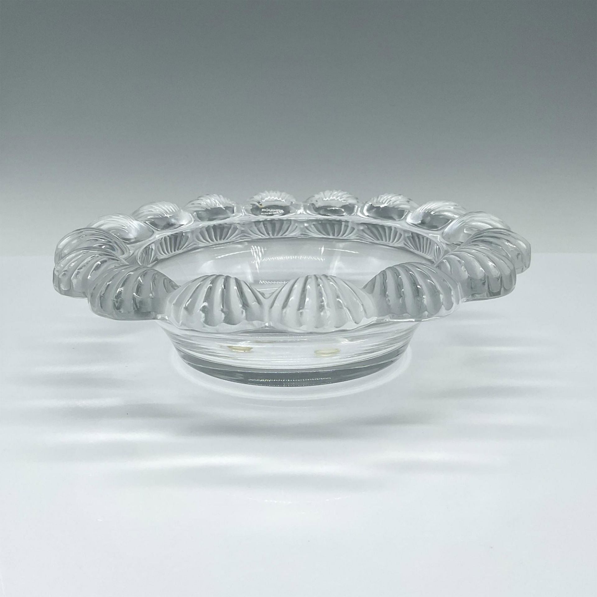 Lalique Crystal Bowl, Pornic Shell - Image 2 of 3