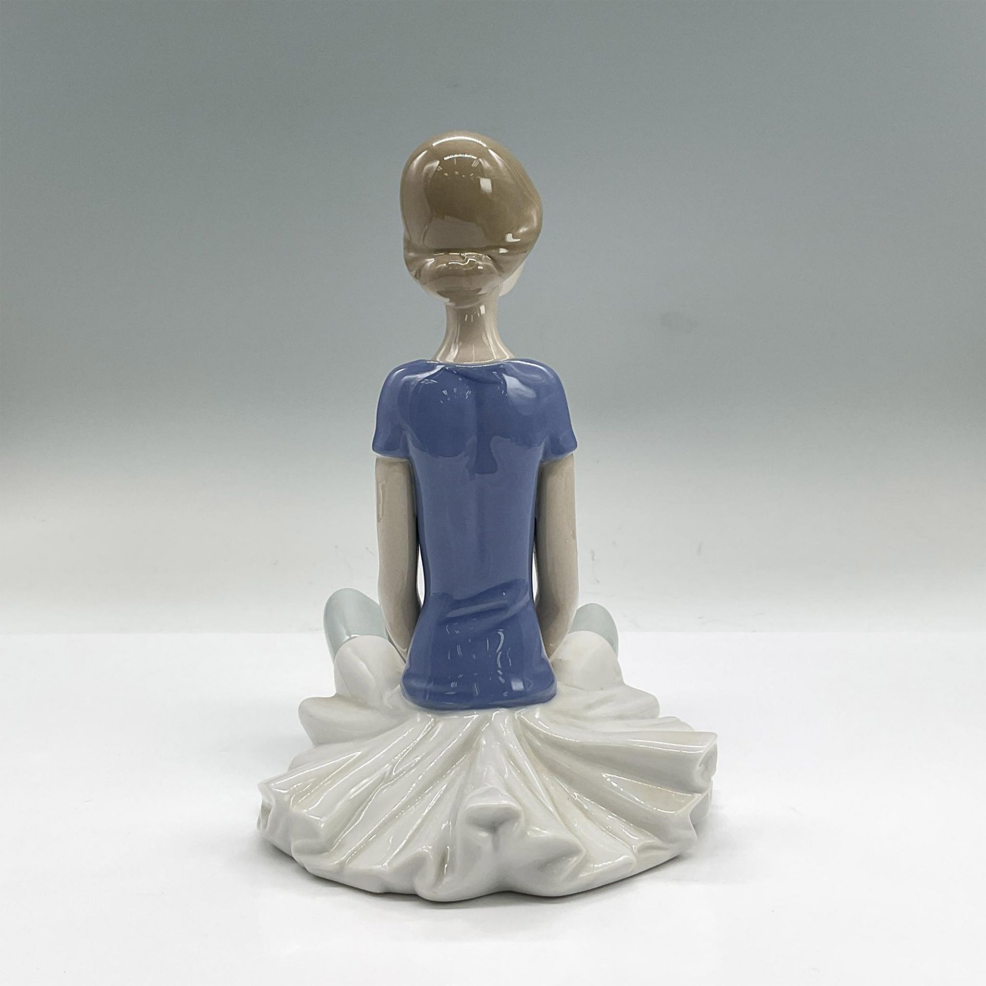 Lladro Porcelain Figurine, Beth 1001358 - Bild 2 aus 3