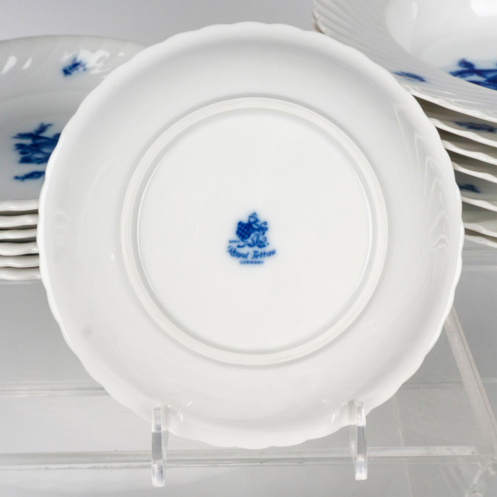 48pc Royal Tettau China Set, Copenhagen Rose - Image 4 of 4