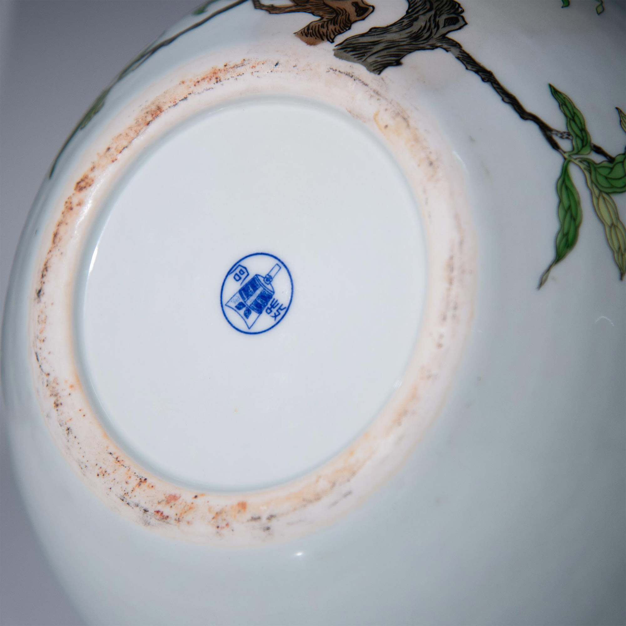 Chinese Porcelain Famille Rose Nine Peaches Bottle Vase - Image 8 of 8