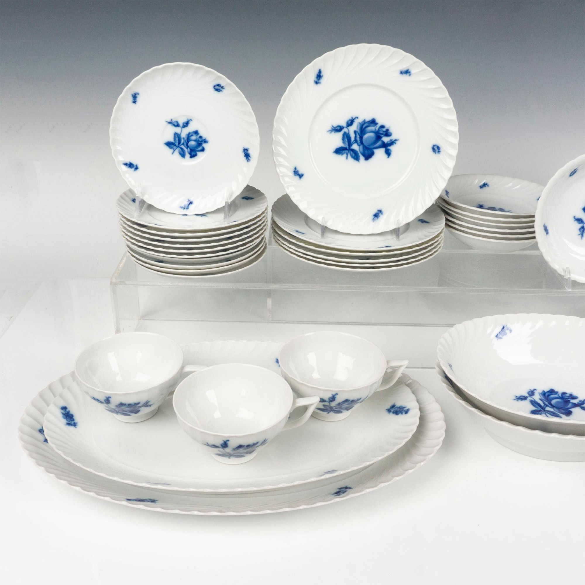 48pc Royal Tettau China Set, Copenhagen Rose - Image 2 of 4