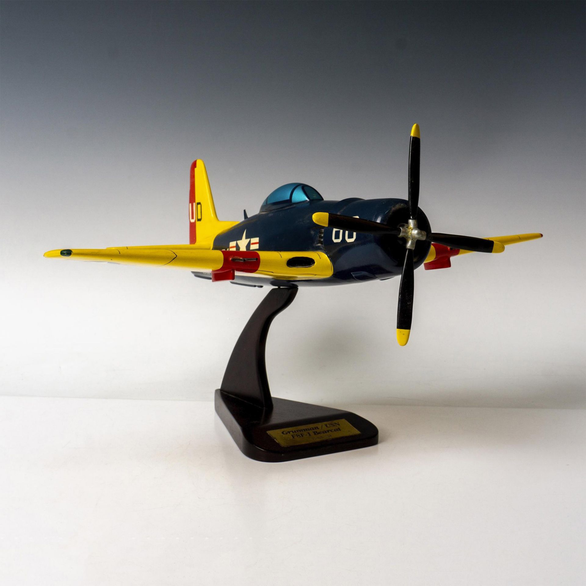 Grumman USN F8F1 Bearcat, Collectors Aircraft Model