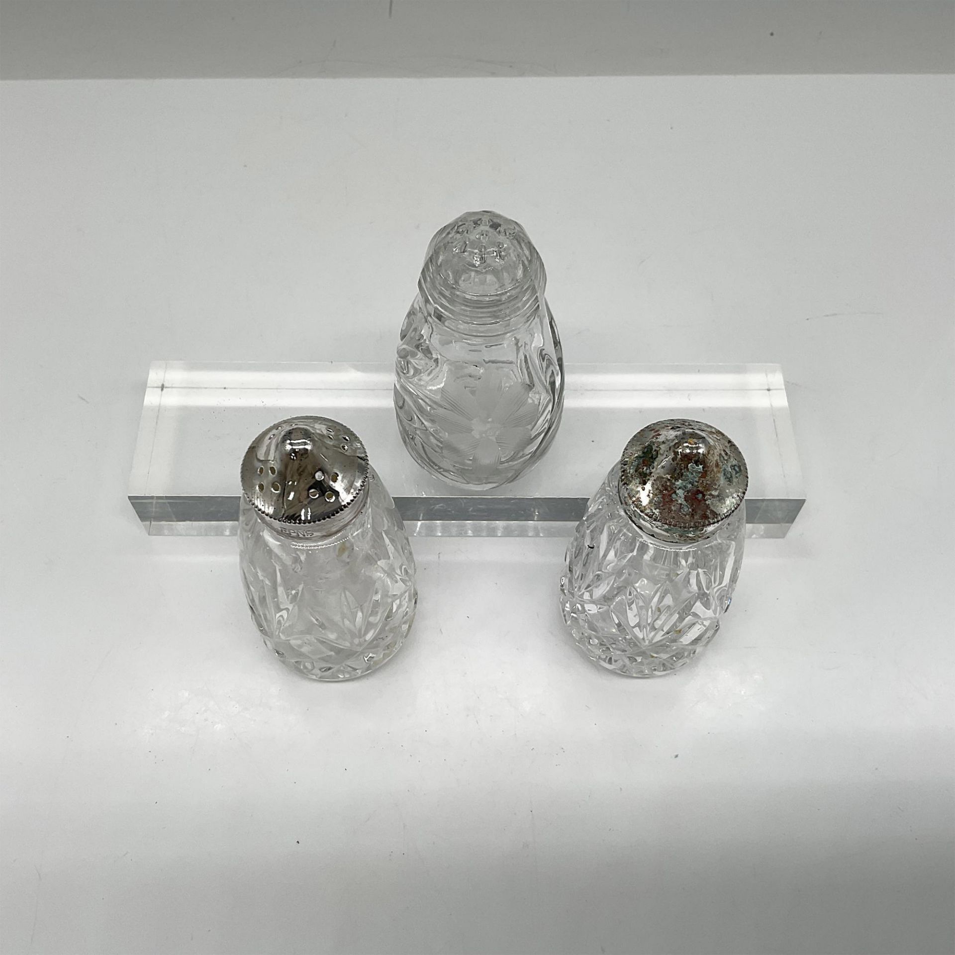 3pc Glass and Silver Shaker Set - Bild 2 aus 2