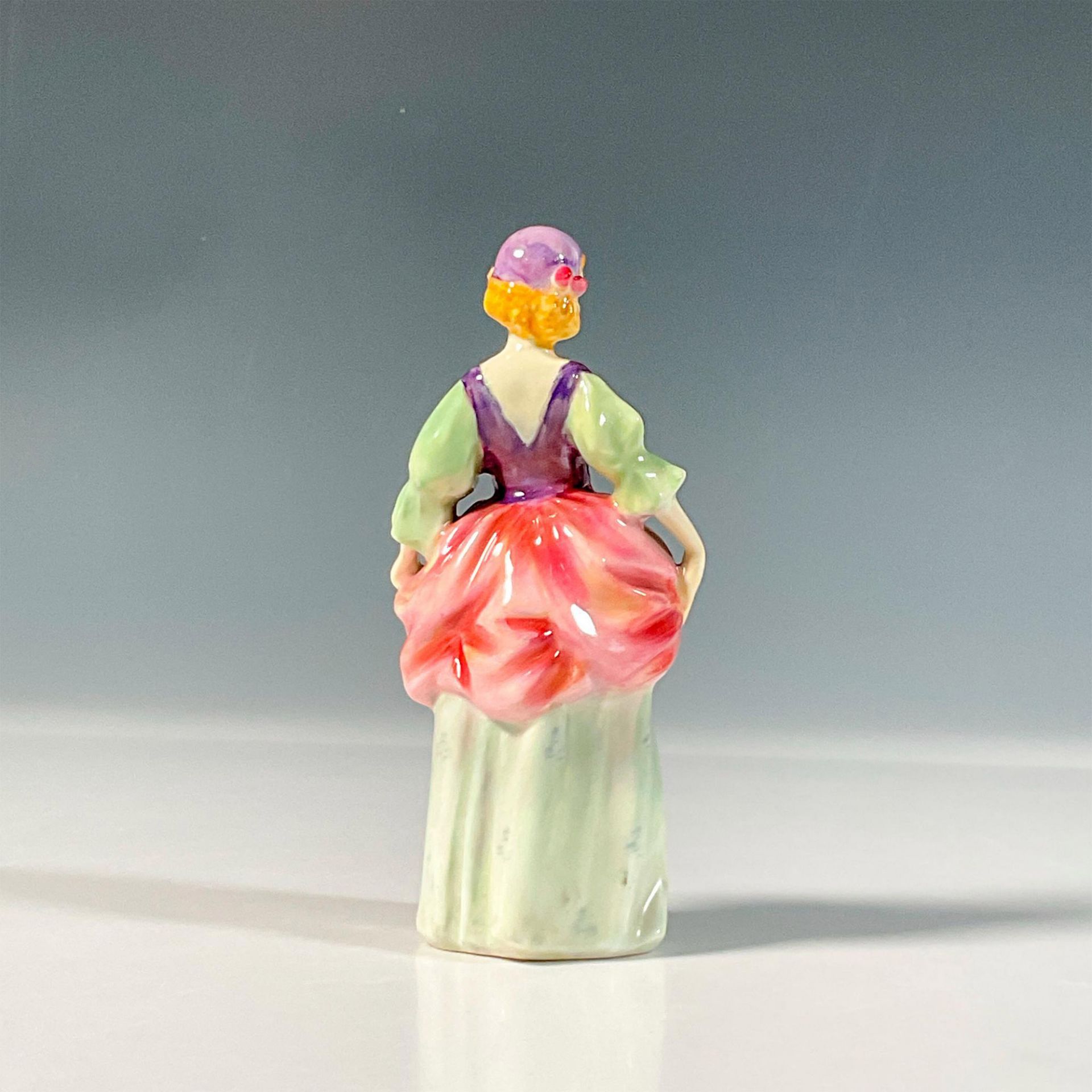 Royal Doulton Mini Figurine, Denise M34 - Bild 2 aus 3