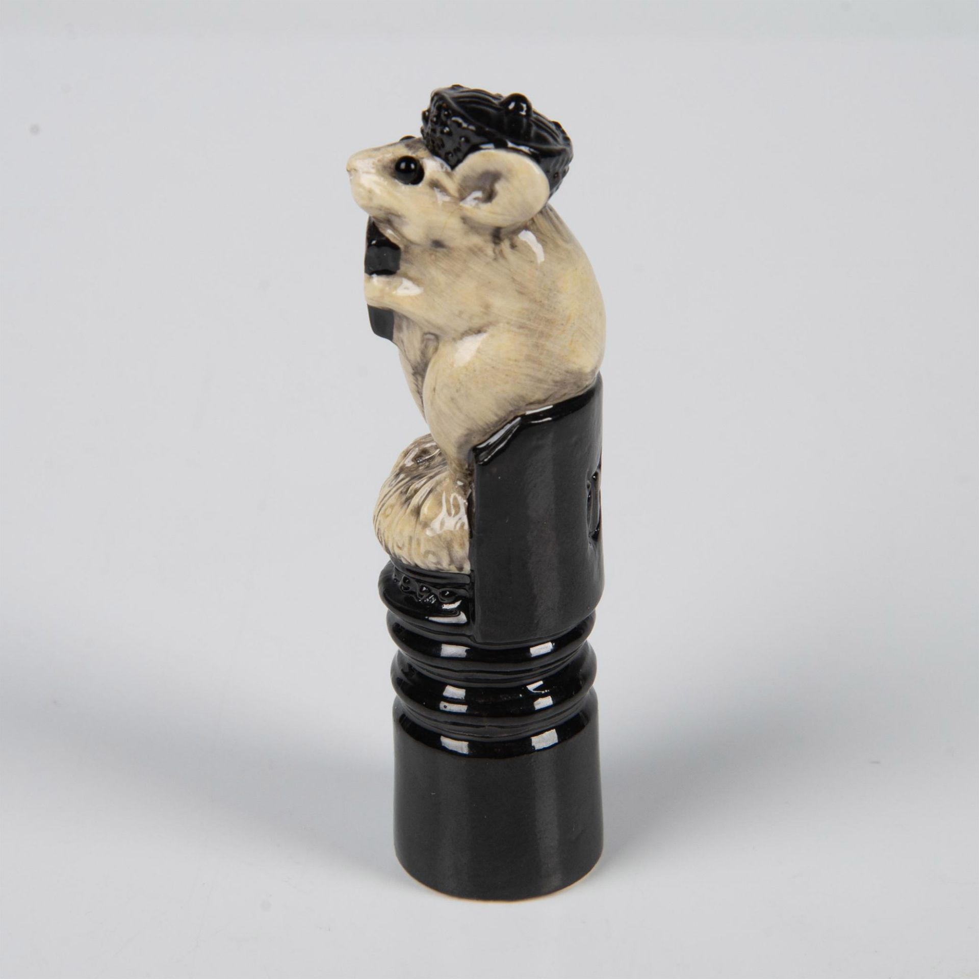 Doulton Lambeth George Tinworth Chess Piece, Queen - Image 2 of 7