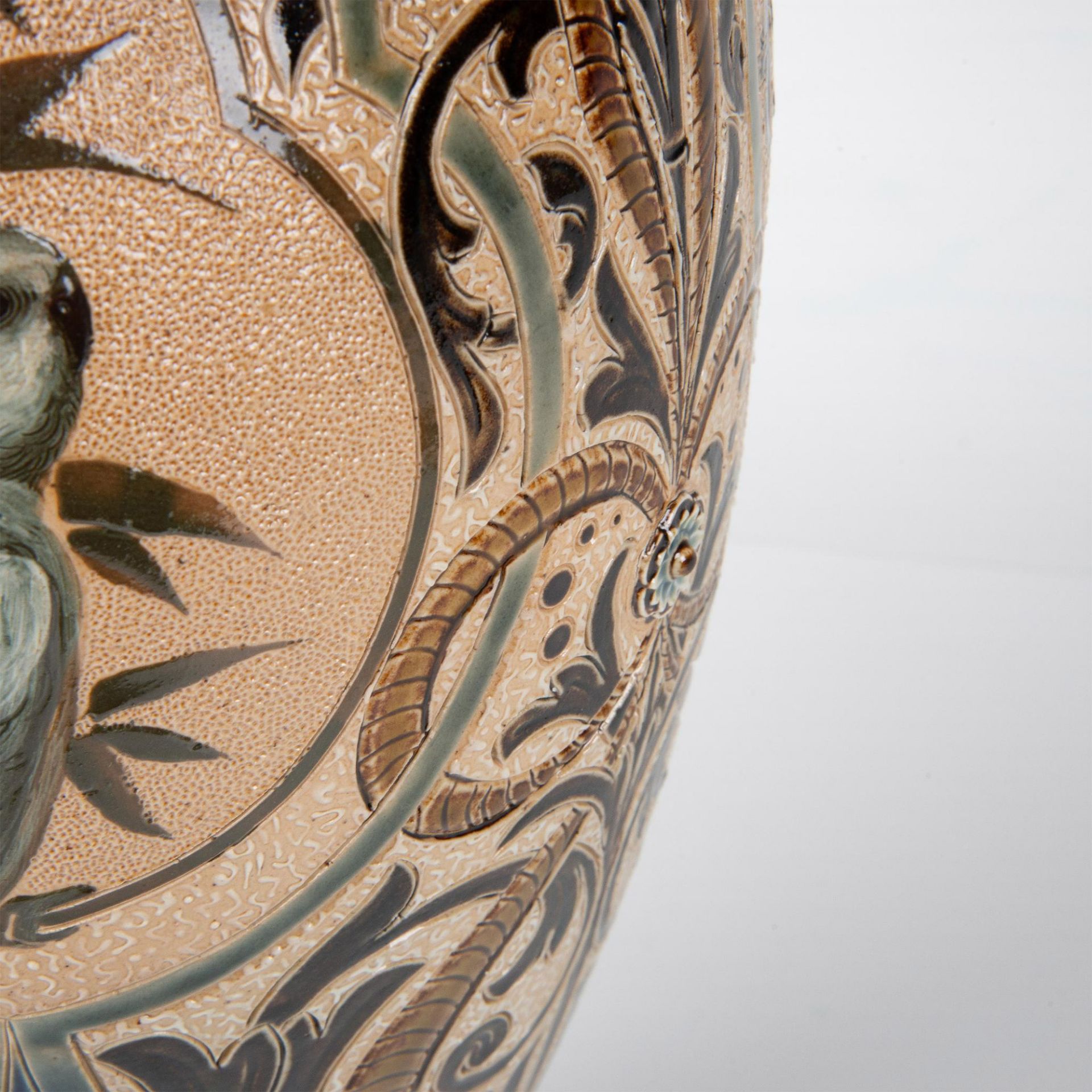 Pair of Doulton Lambeth Florence Barlow Stoneware Vases - Bild 6 aus 7