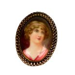 Royal Doulton Leslie Johnson Brooch