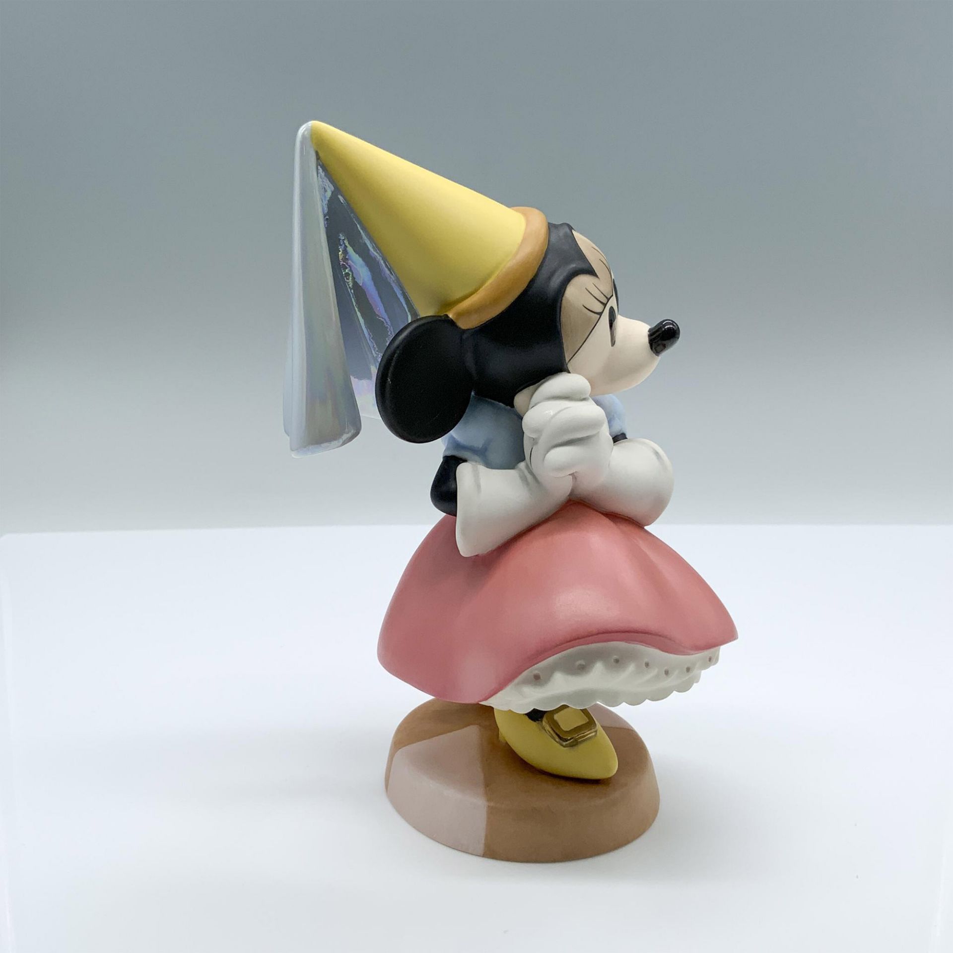 Walt Disney Classics Figurine, Princess Minnie - Image 4 of 6