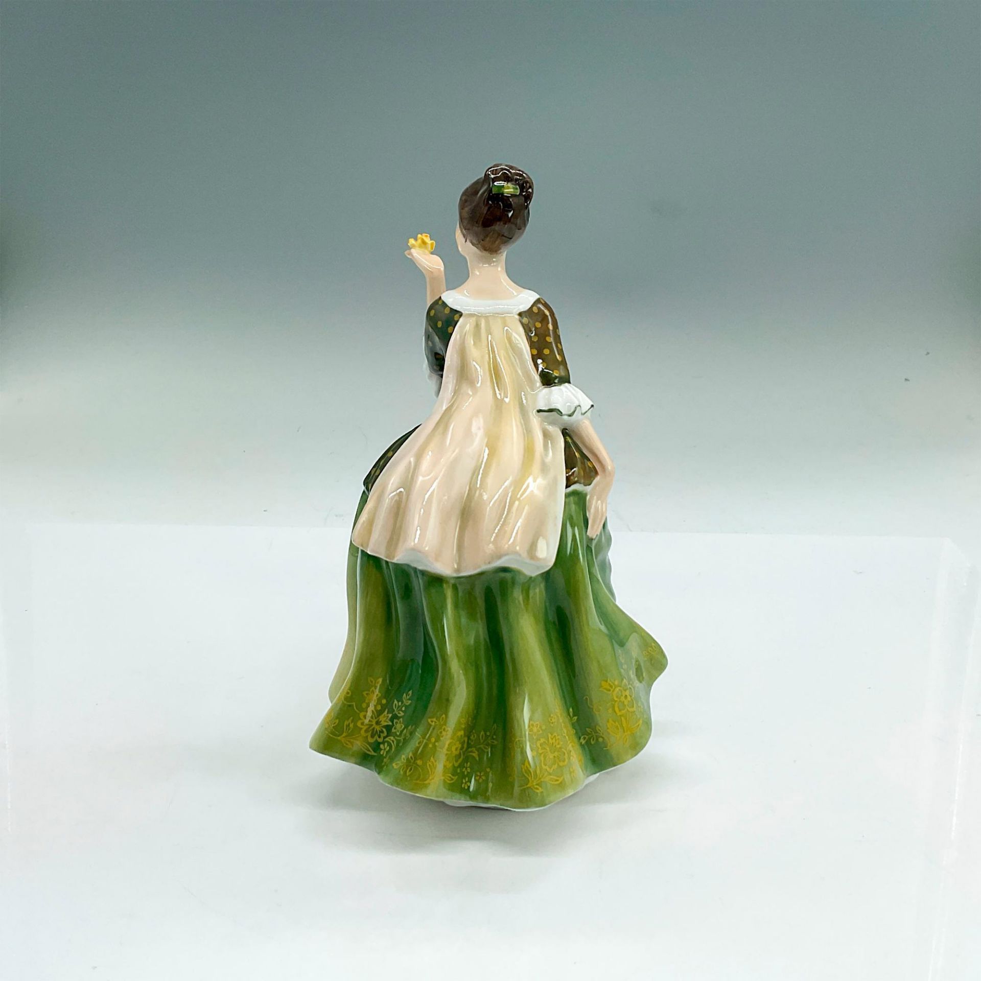 Fleur - HN2368 - Royal Doulton Figurine - Image 2 of 4