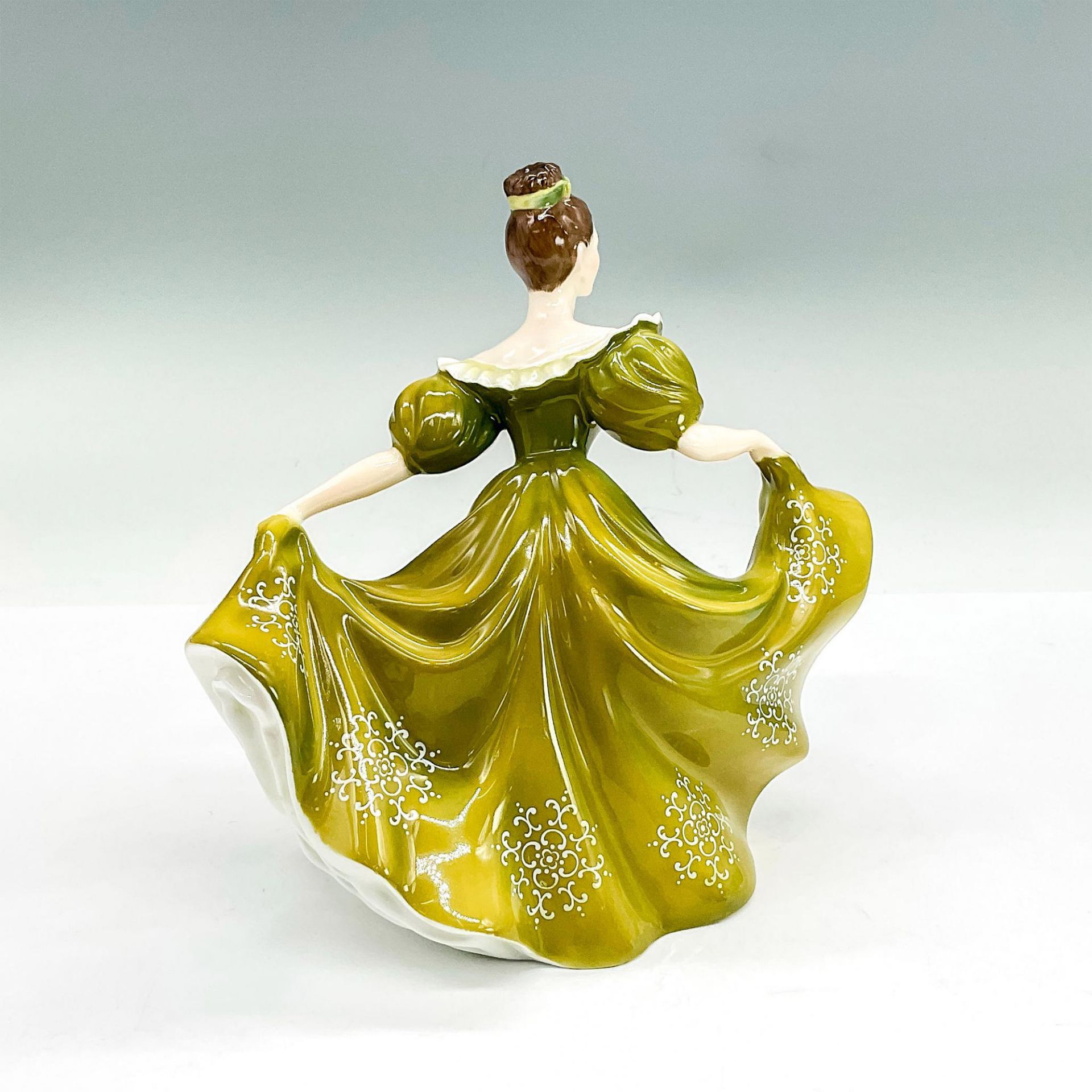 Lynne - HN2329 - Royal Doulton Figurine - Bild 2 aus 3