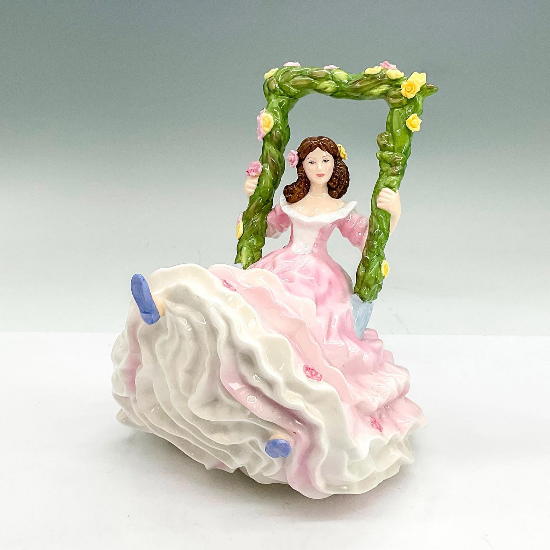 Blossomtime, Petite - HN5096 - Royal Doulton Figurine