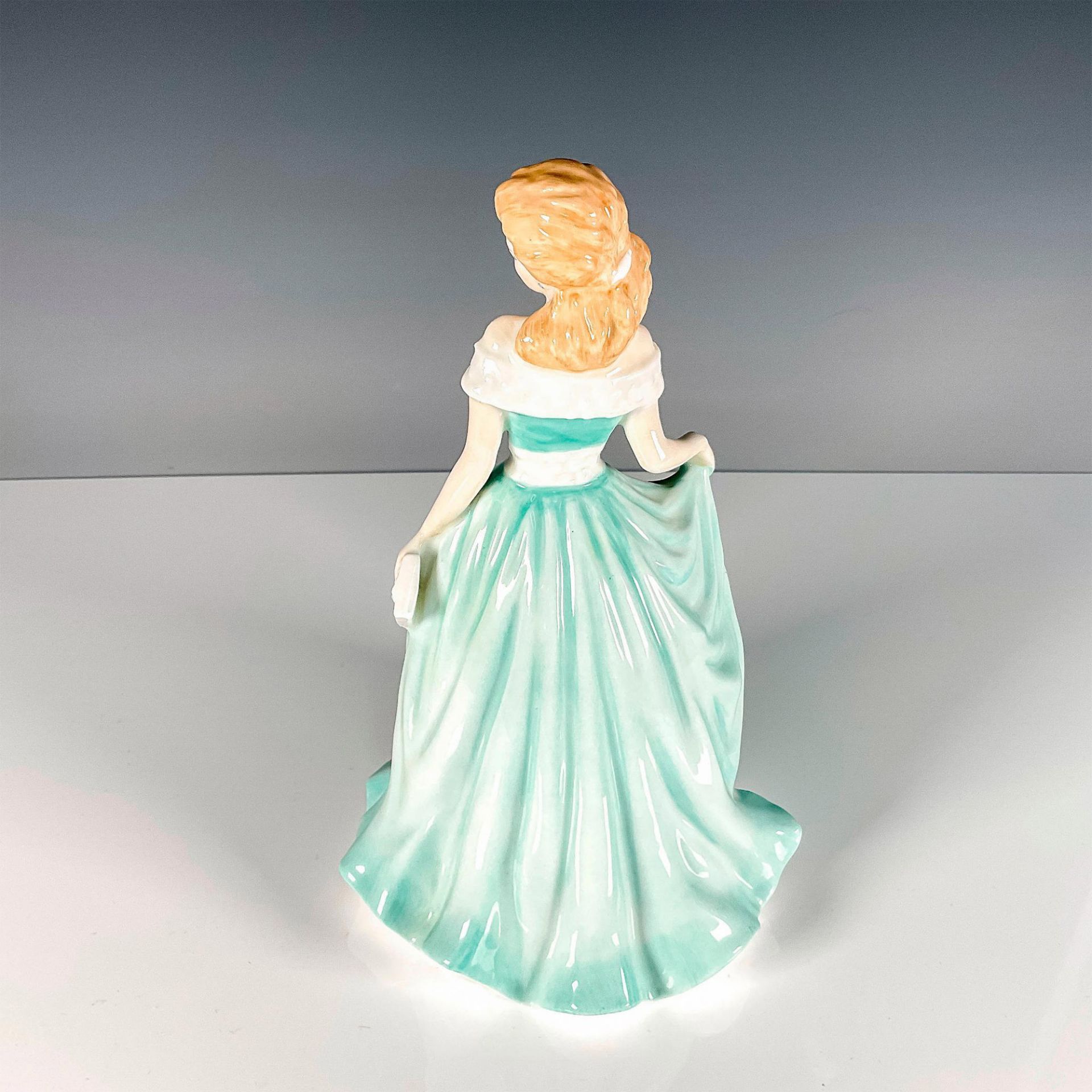 Charlotte - HN4303 - Royal Doulton Figurine - Bild 2 aus 3