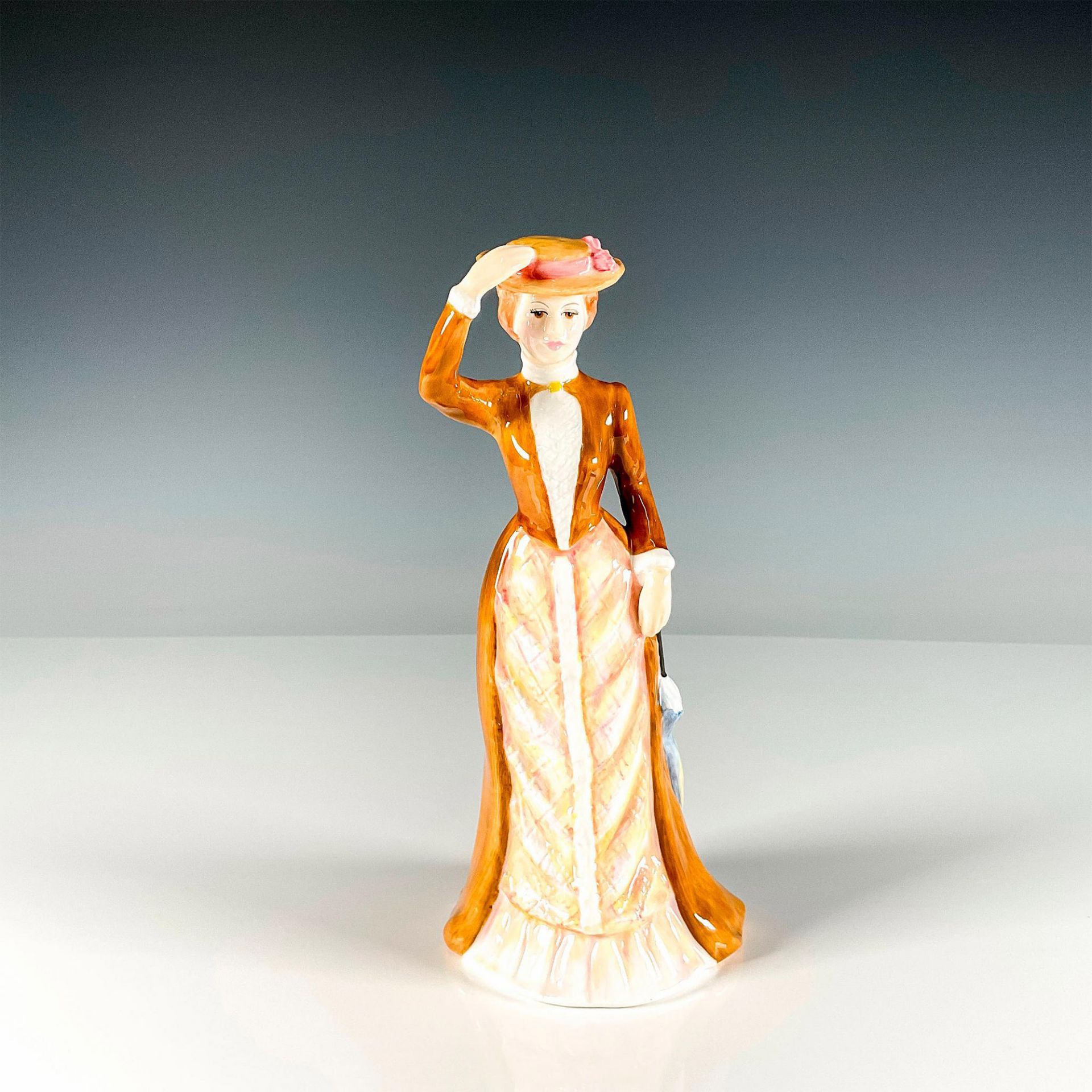 Anna of the Five Towns - HN3865 - Royal Doulton Figurine