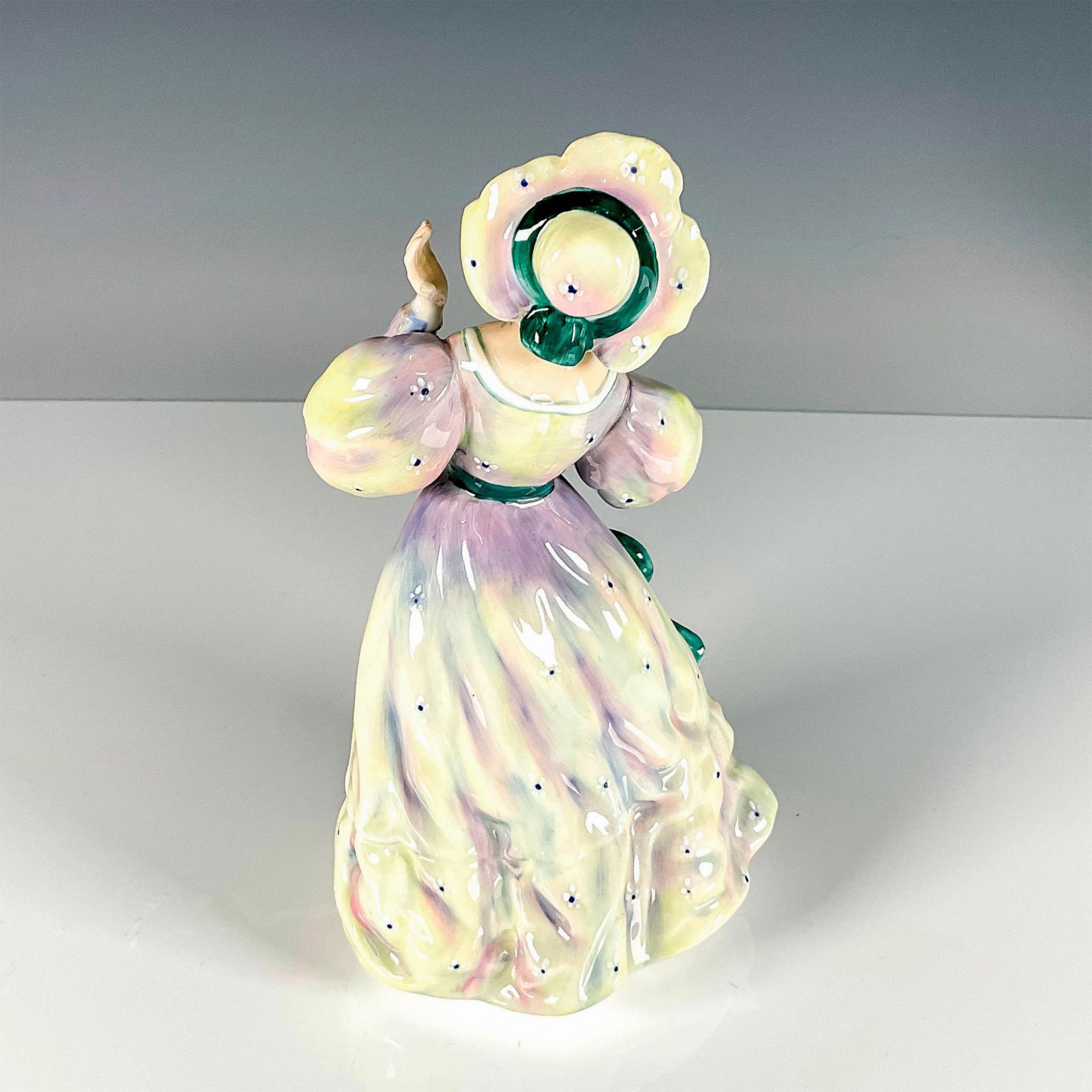 Grand Manner - HN2723 - Royal Doulton Figurine - Bild 2 aus 3