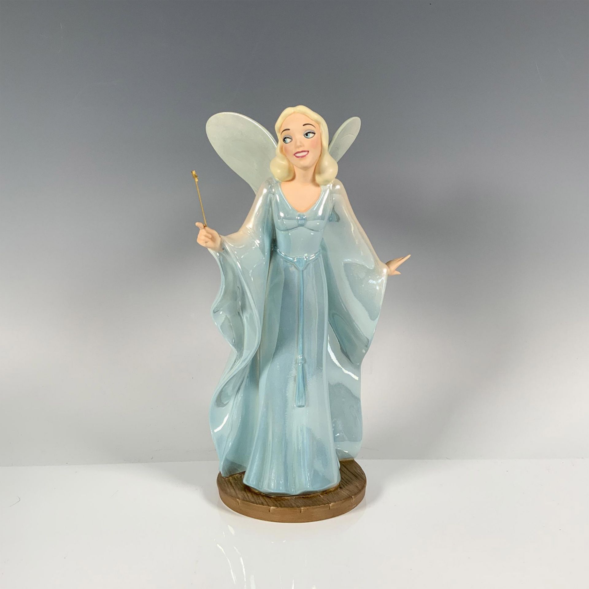 Walt Disney Classics Figurine, Making Dreams Come True