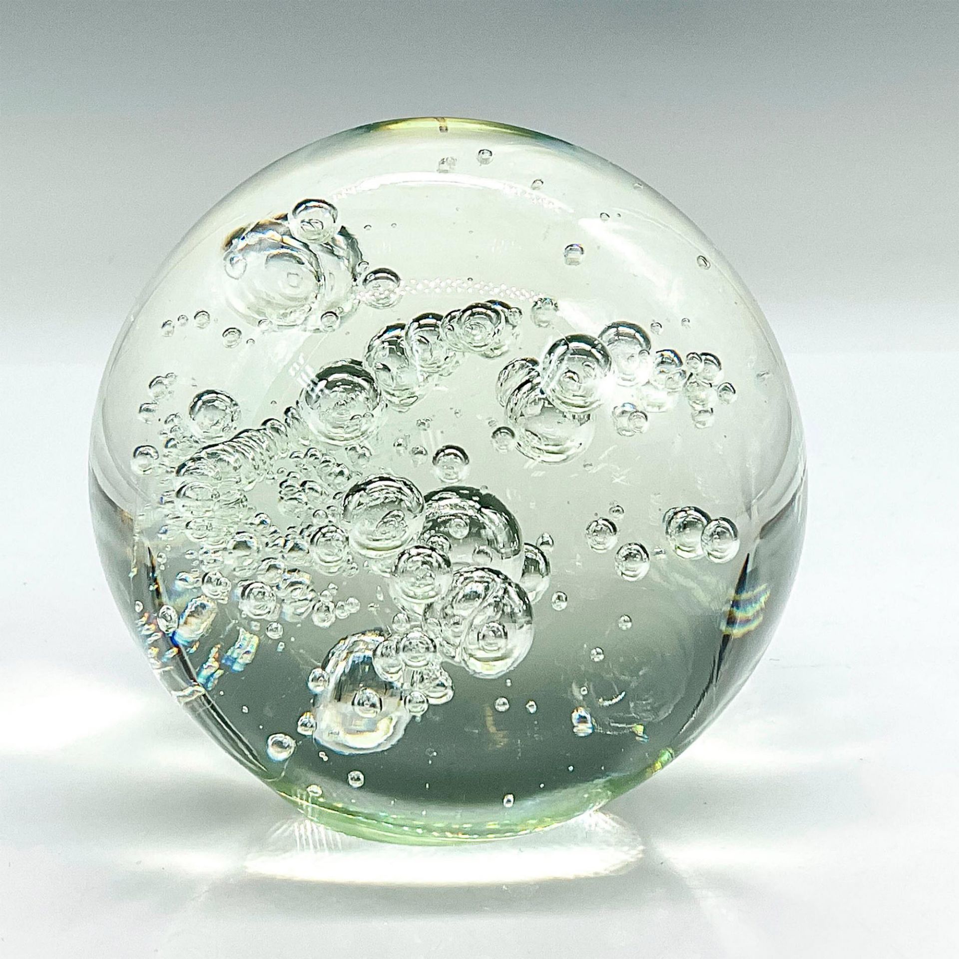 Glass Sphere Orb Paperweight With Bubbles - Bild 2 aus 3