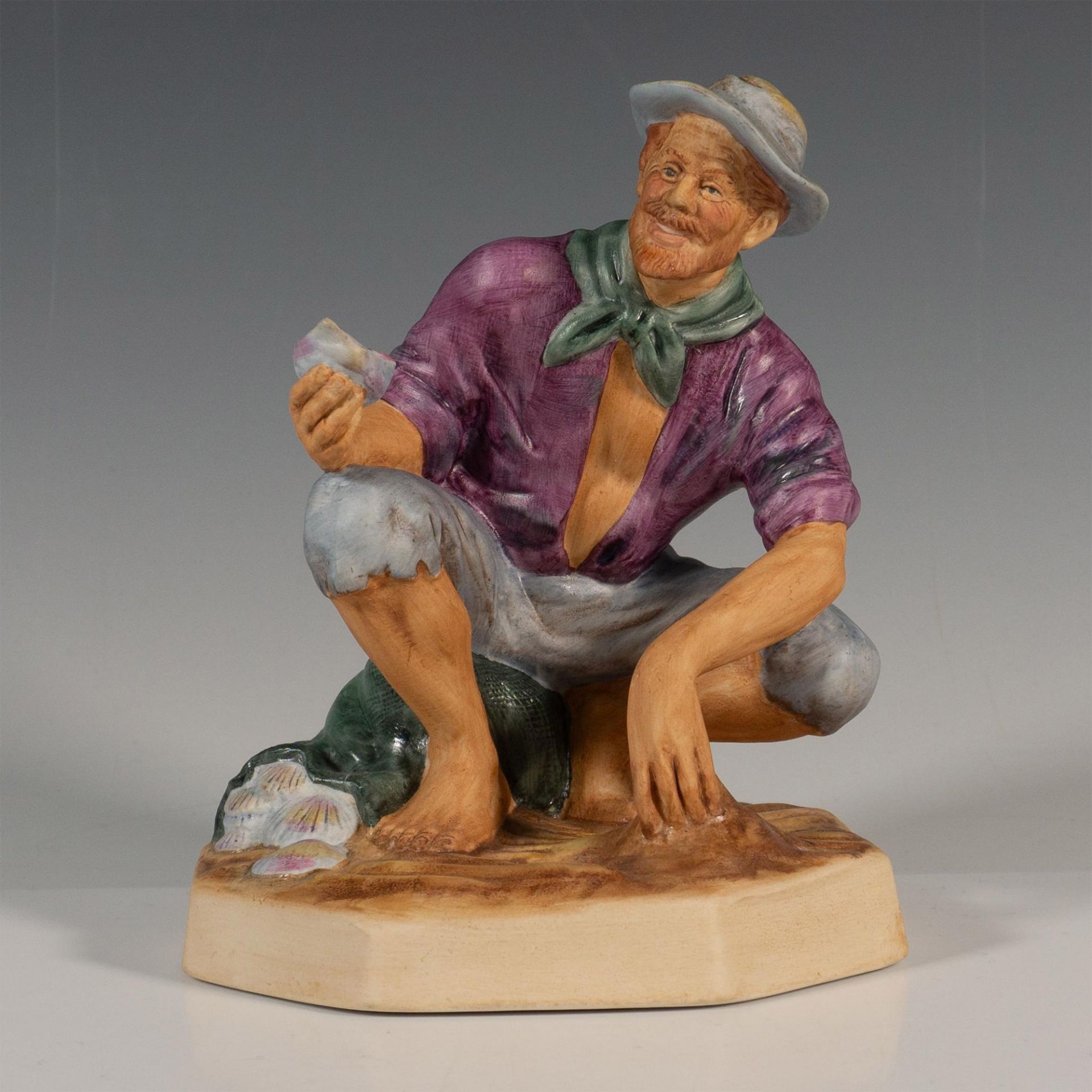 Beachcomber - HN2487 - Royal Doulton Figurine - Image 2 of 4