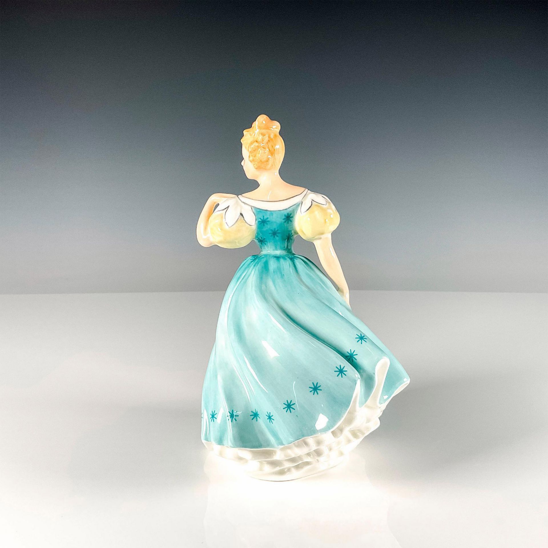 Enchantment - HN2178 - Royal Doulton Figurine - Bild 2 aus 3