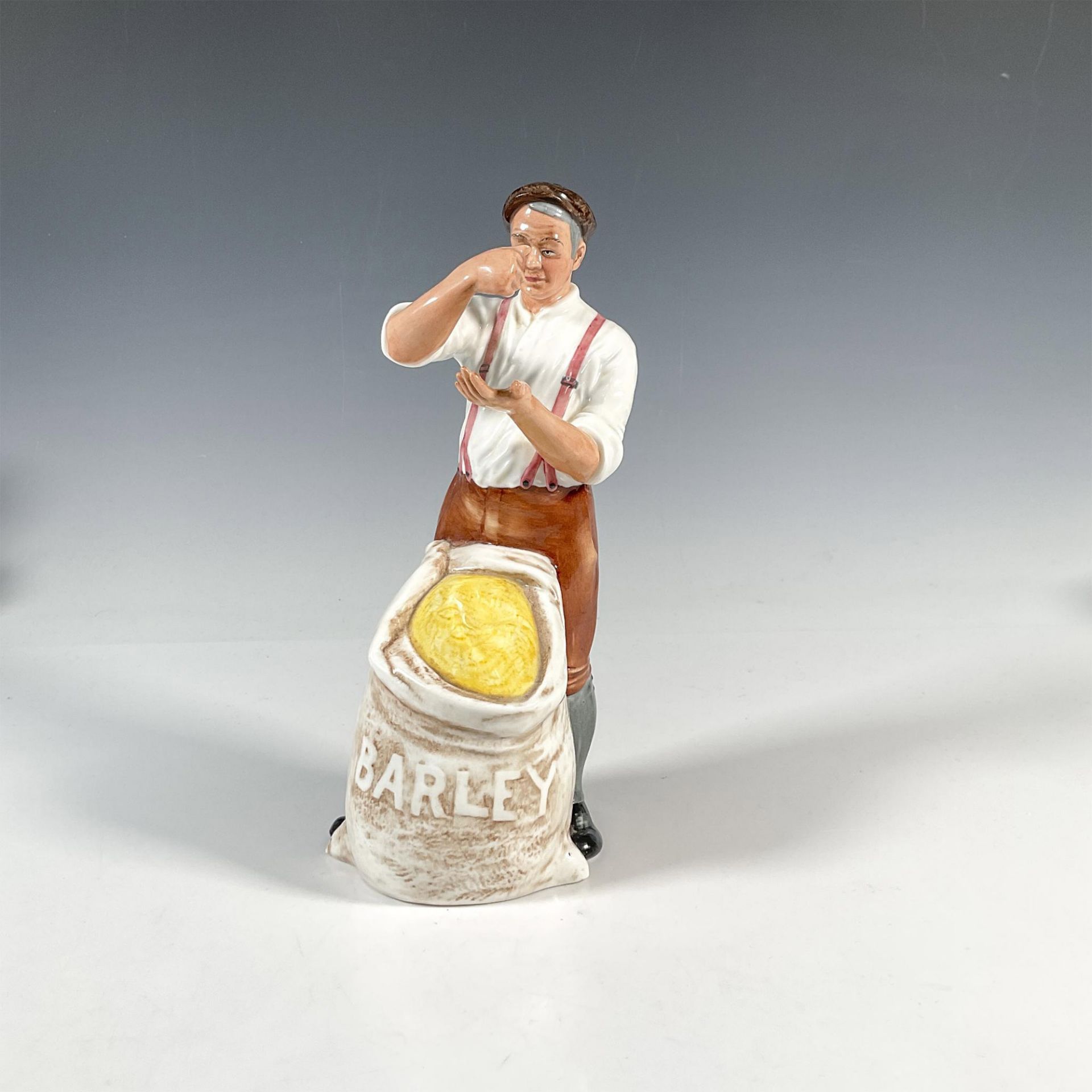 Farmer - HN3195 - Royal Doulton Figurine