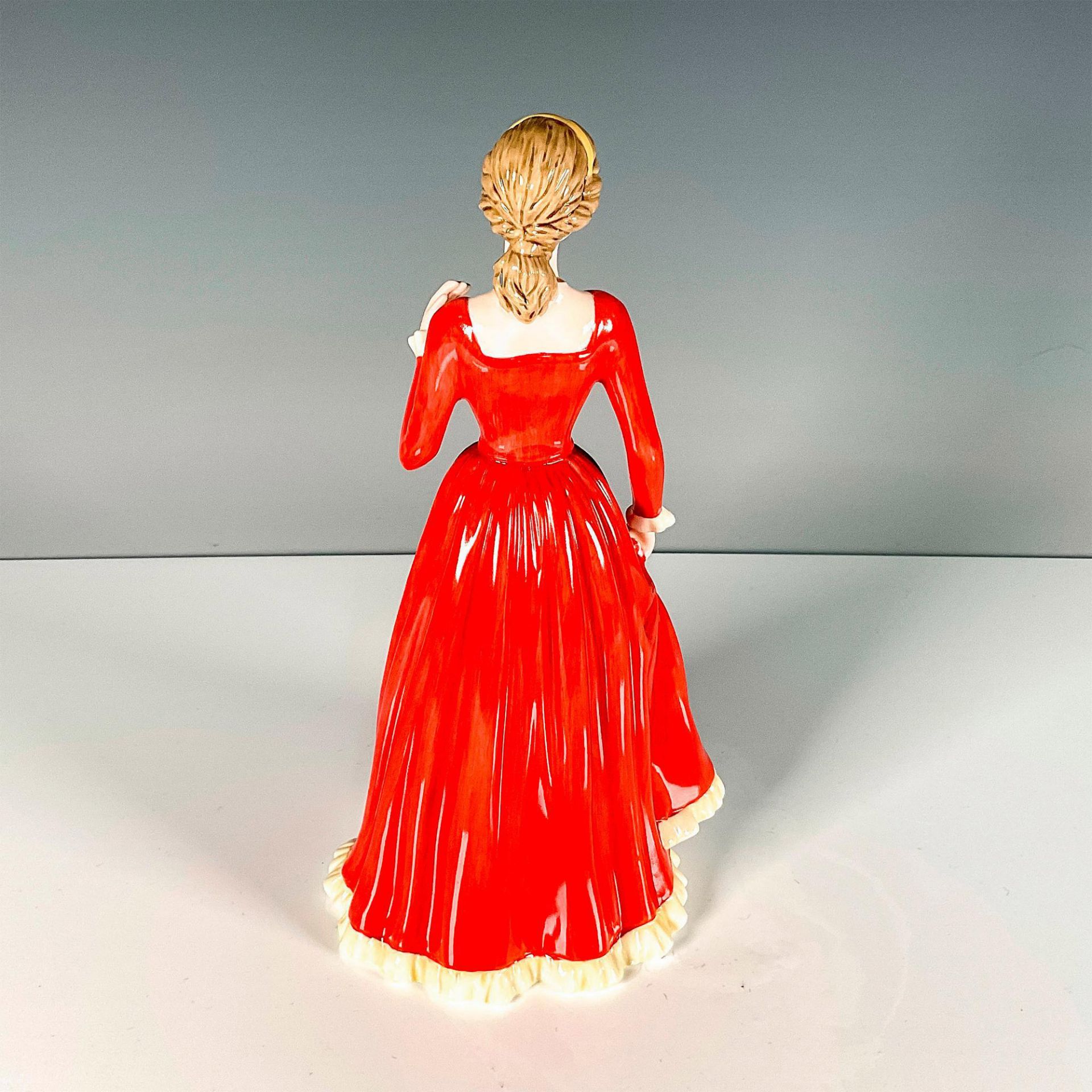 Eileen - HN4730 - Royal Doulton Figurine - Bild 2 aus 3