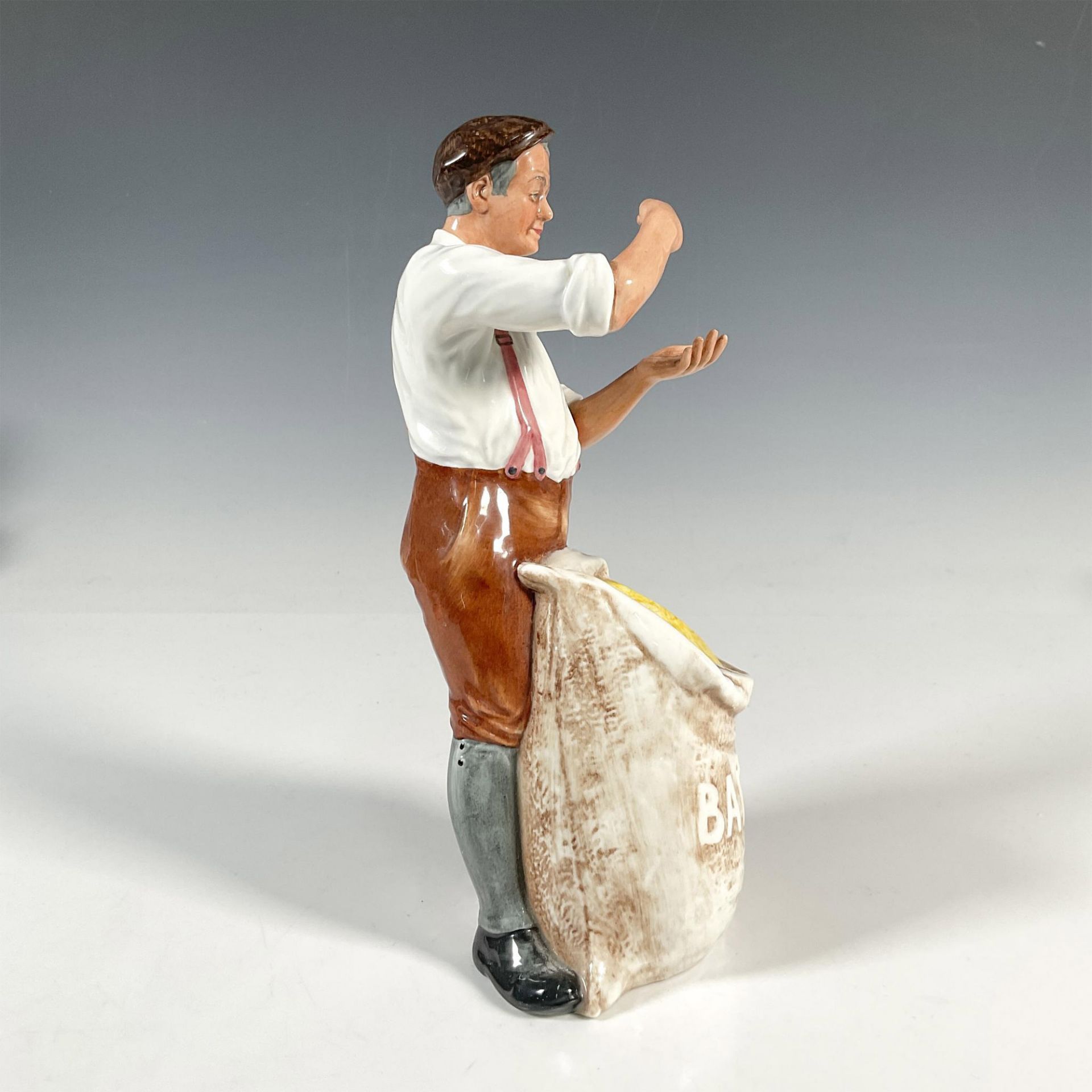 Farmer - HN3195 - Royal Doulton Figurine - Image 4 of 5