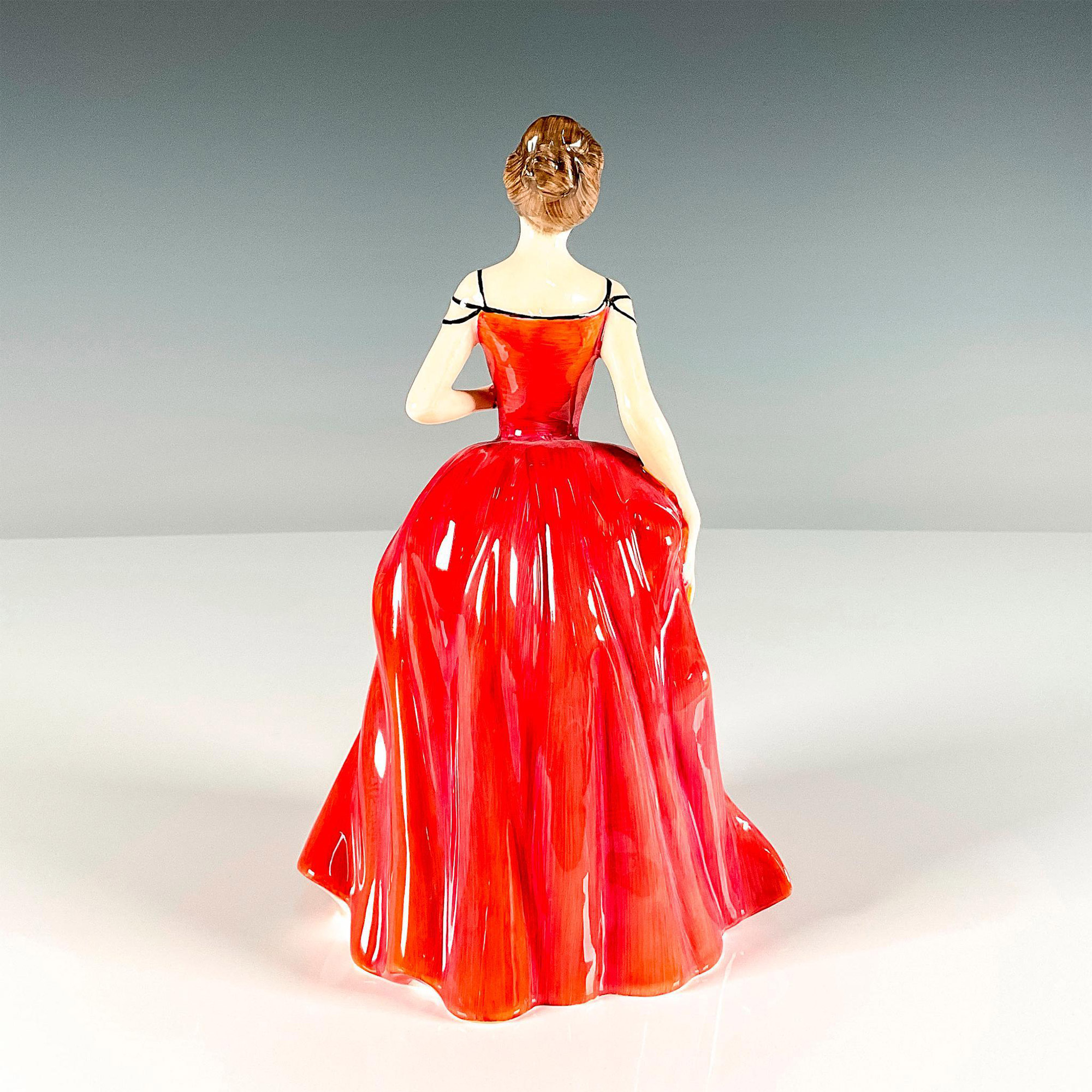 Innocence - HN2842 - Royal Doulton Figurine - Image 2 of 4