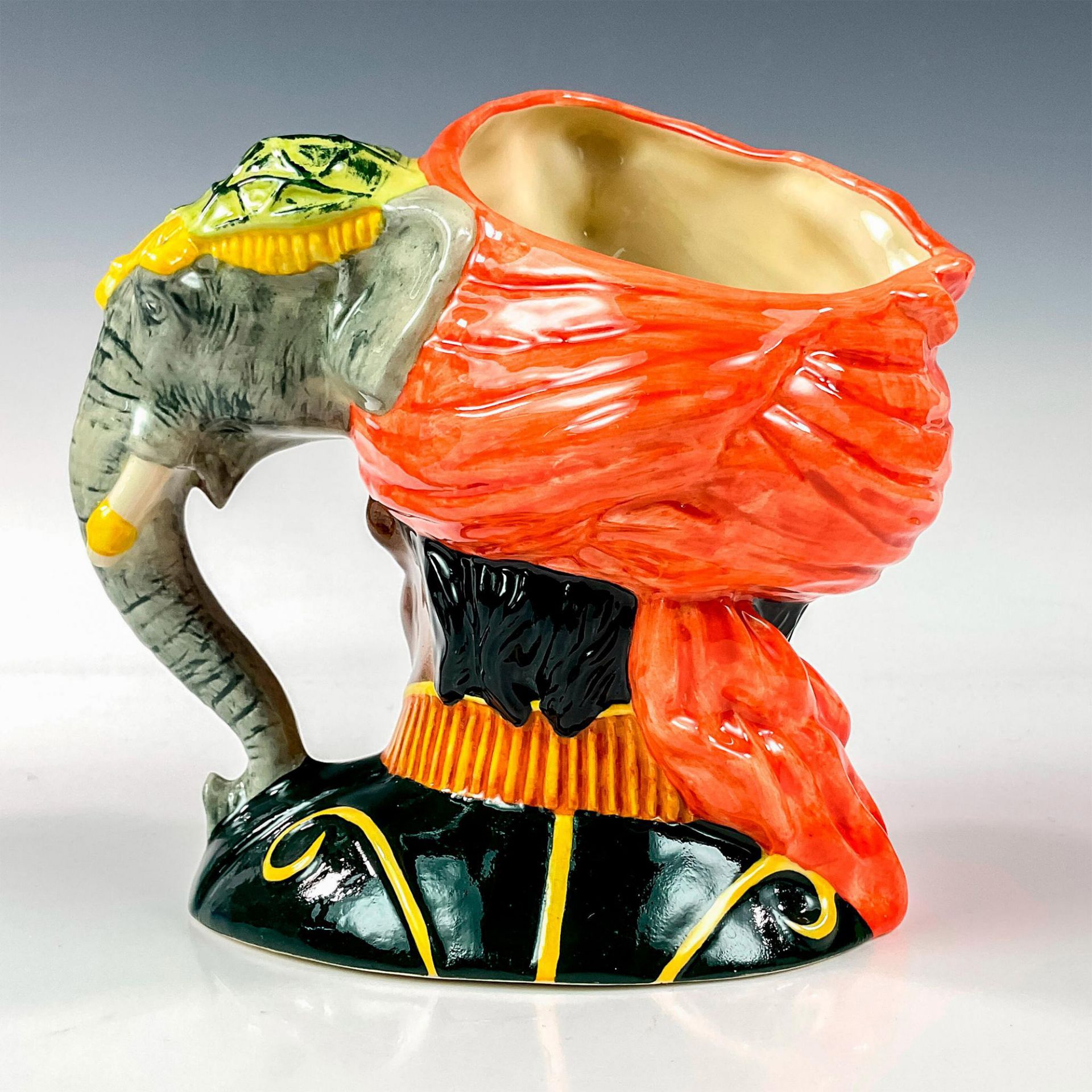 Elephant Trainer D6841 - Large - Royal Doulton Character Jug - Bild 2 aus 3