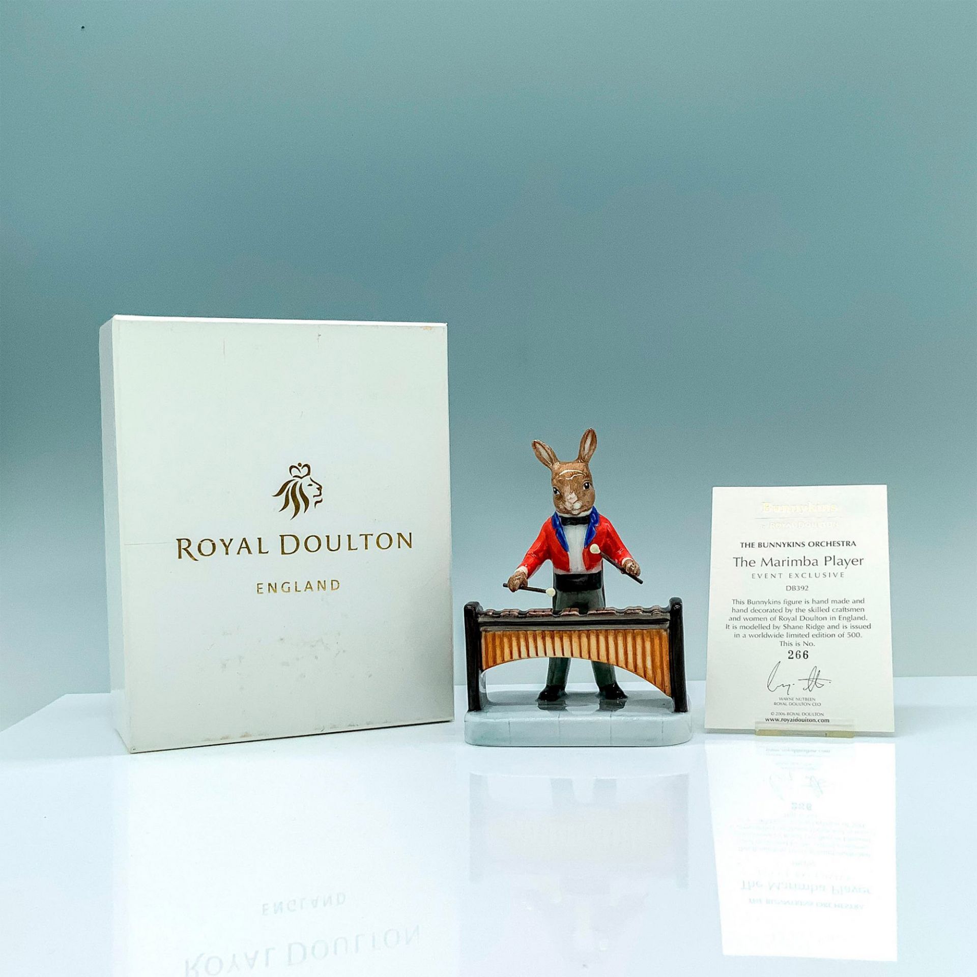 Royal Doulton Bunnykins Figure, The Marimba Player DB392 - Bild 4 aus 4