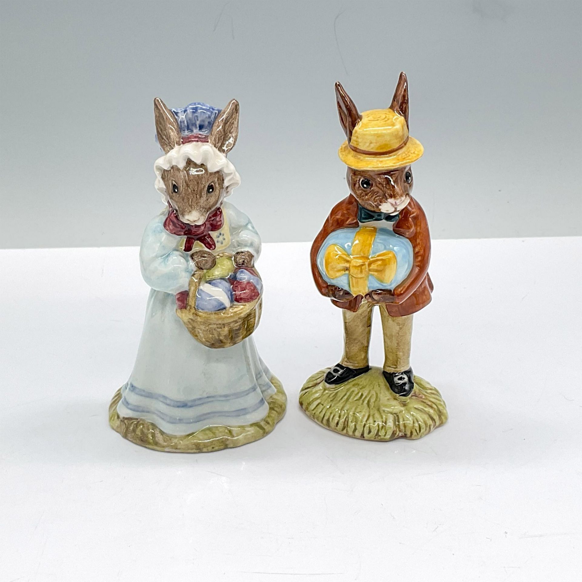 2pc Royal Doulton Bunnykins Figurines, Easter Parade DB18/19