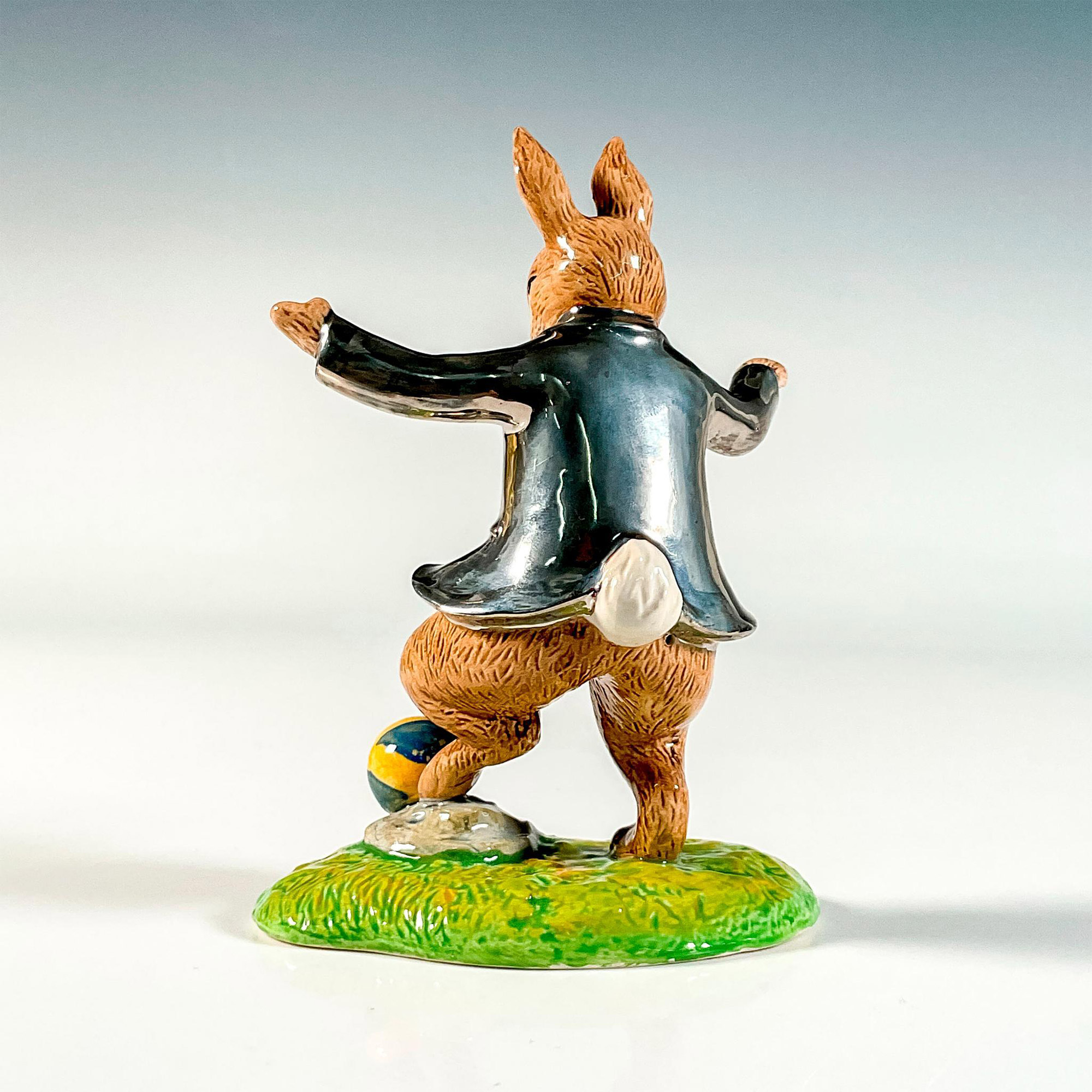 Royal Doulton Bunnykins Figurine, William Platinum DB48 - Image 2 of 3