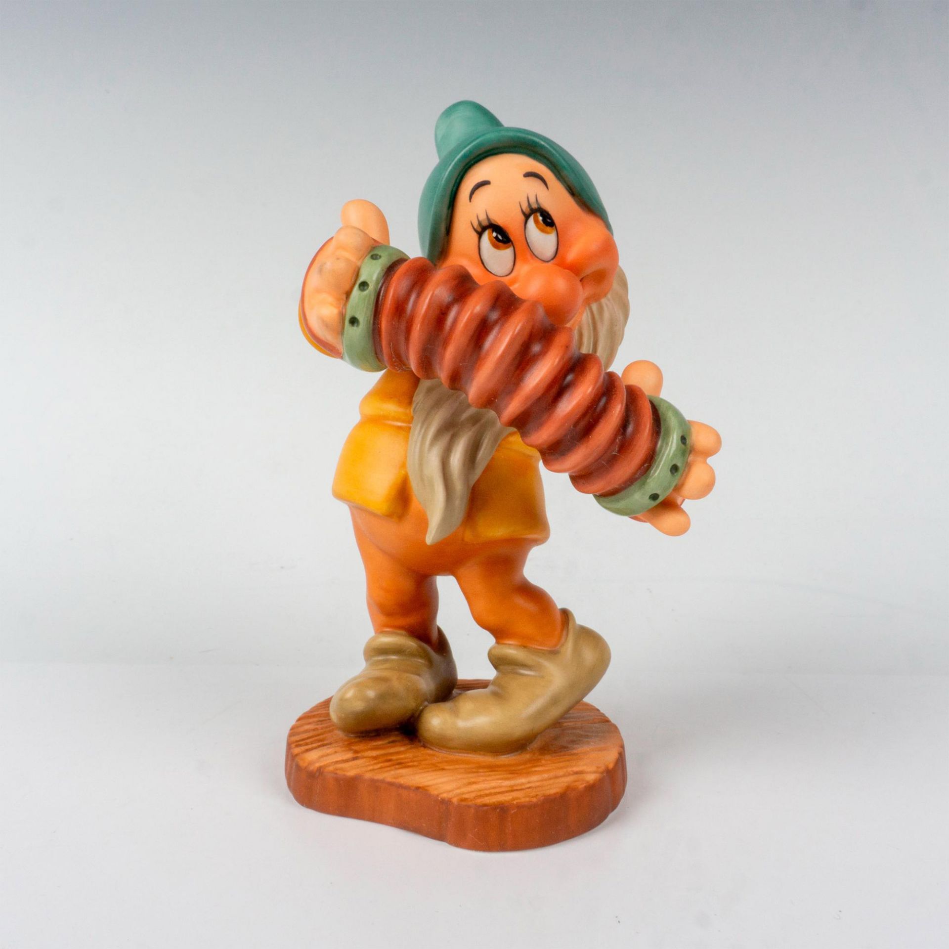 Walt Disney Classics Collection Figurine, Bashful