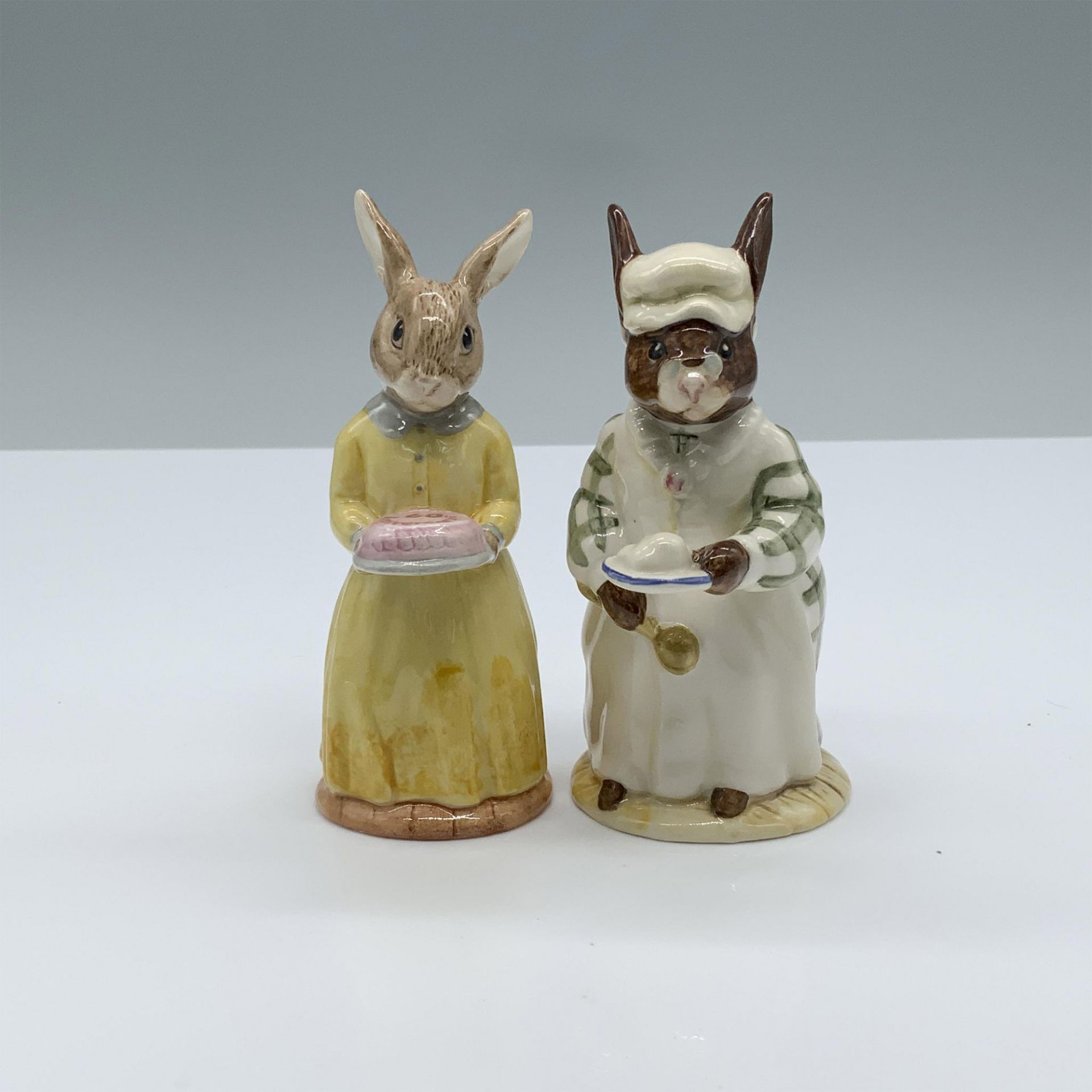 2pc Royal Doulton Bunnykins Figurines, Bakers DB137/85