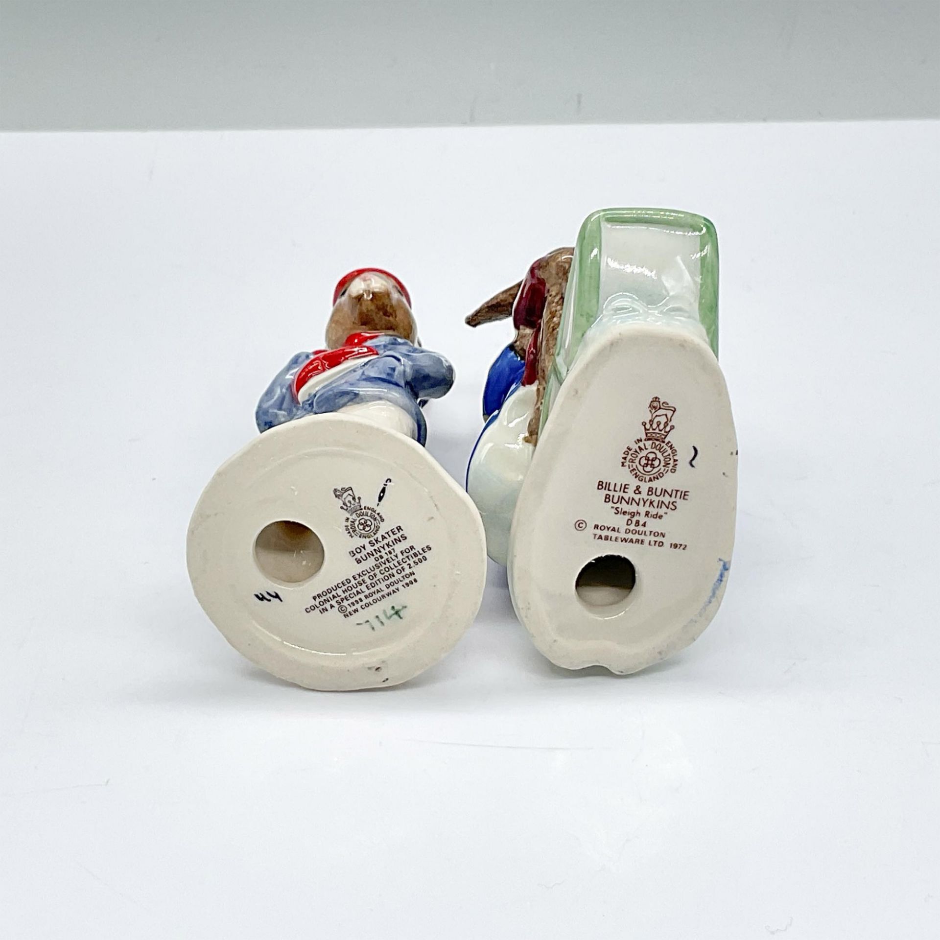 2pc Royal Doulton Bunnykins Figurines, Snow Skate DB4/187 - Image 3 of 3