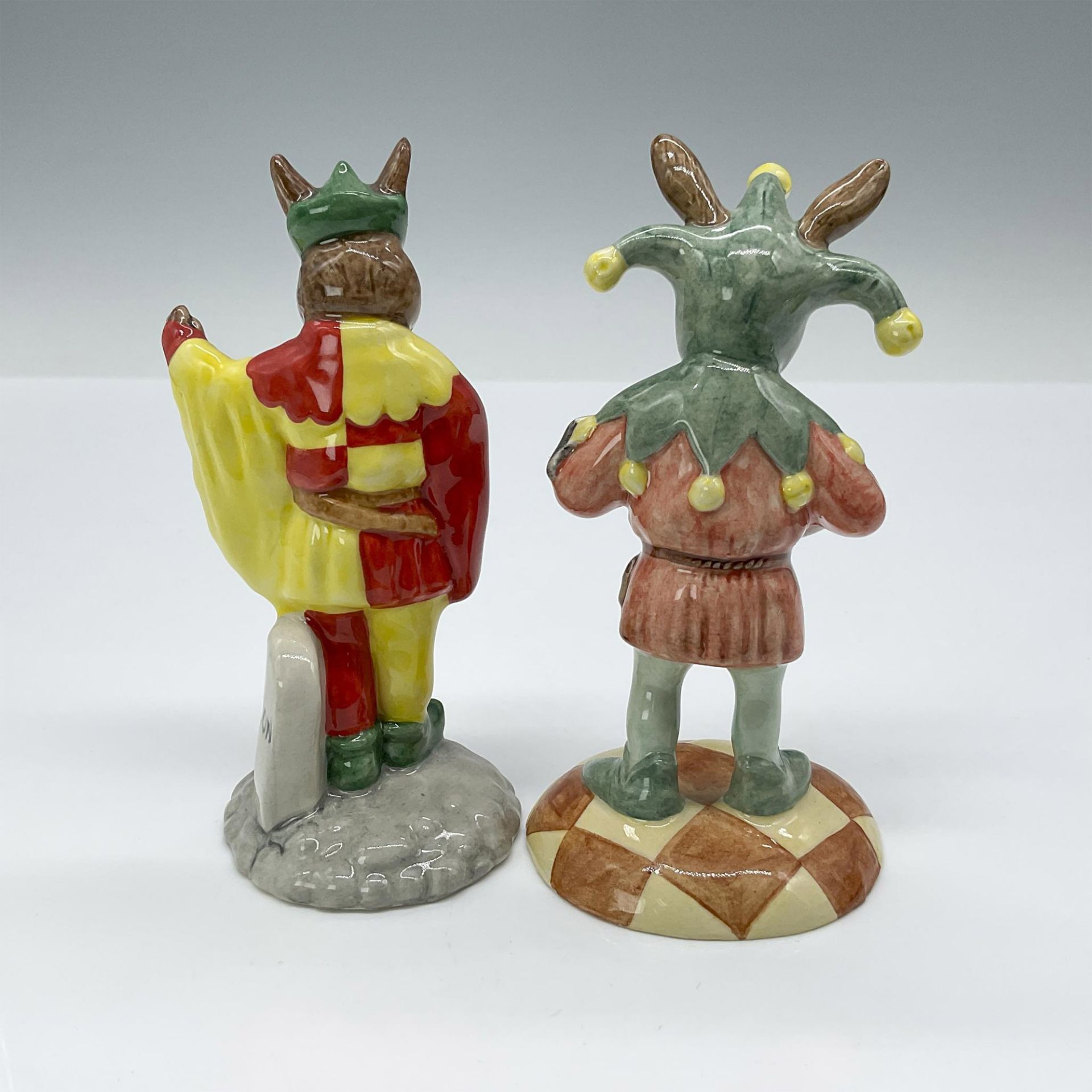 2pc Royal Doulton Bunnykins Figurines, Minstrel and Jester - Image 2 of 3