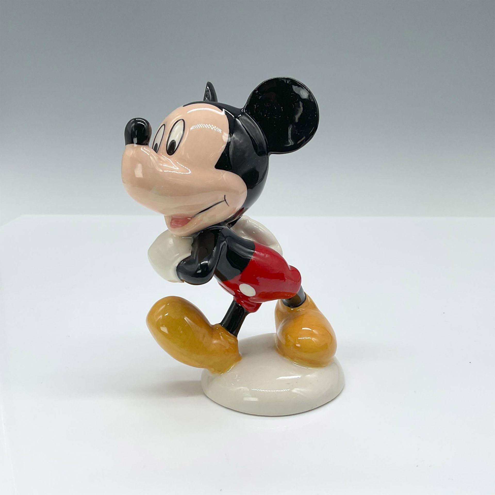 Mickey Mouse - MM1 - Royal Doulton Walt Disney Figurine