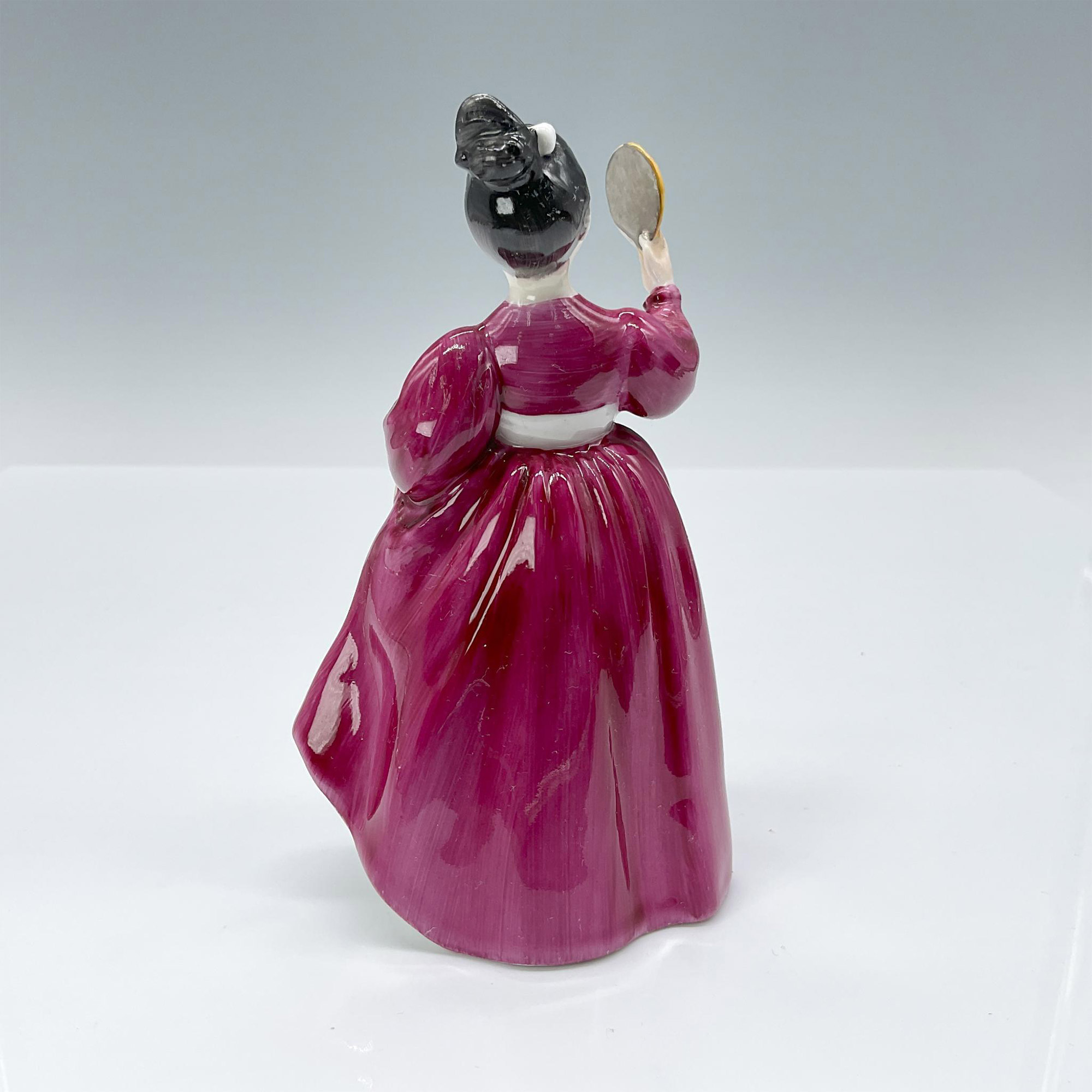 Vanity - HN2475 - Royal Doulton Figurine - Image 2 of 3