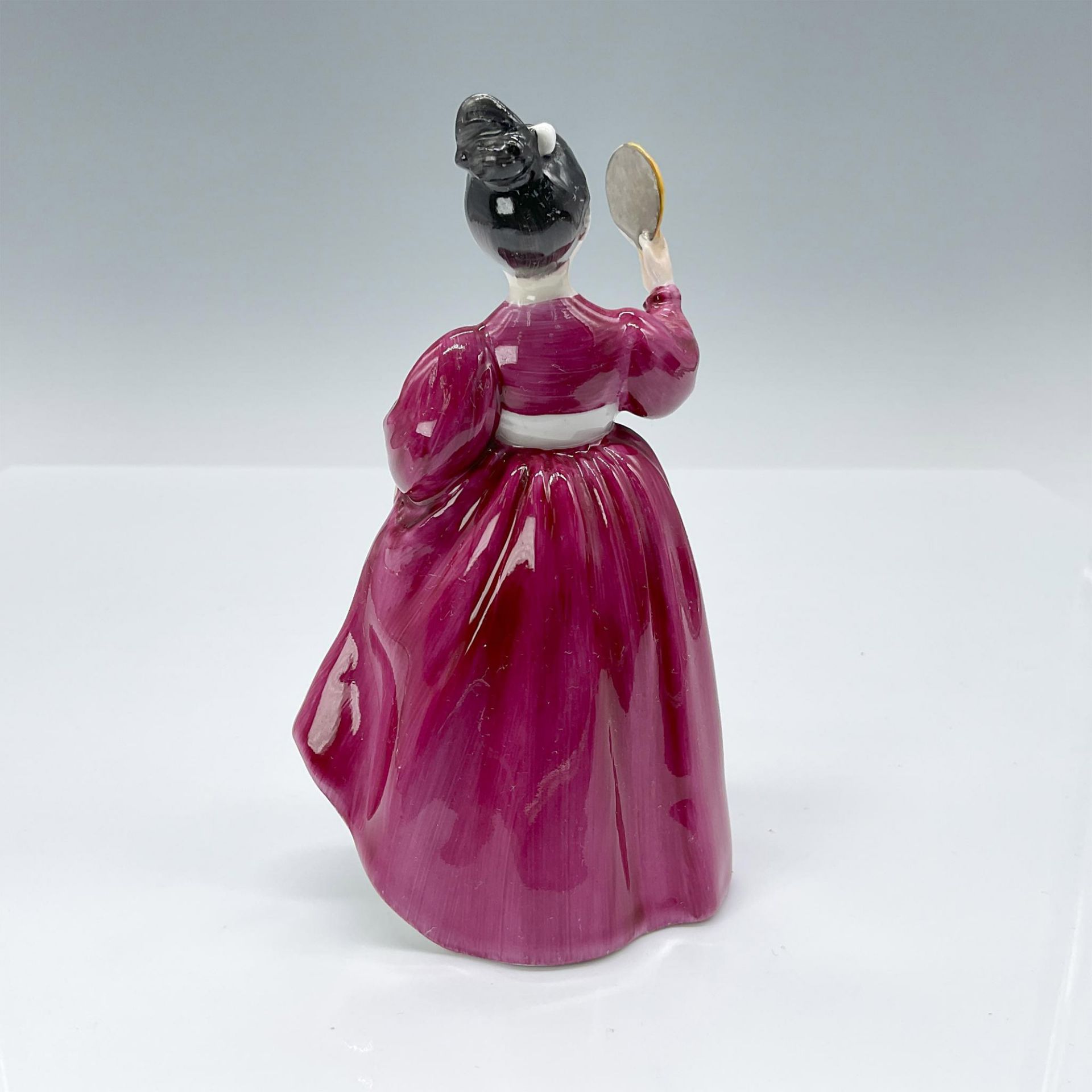 Vanity - HN2475 - Royal Doulton Figurine - Bild 2 aus 3