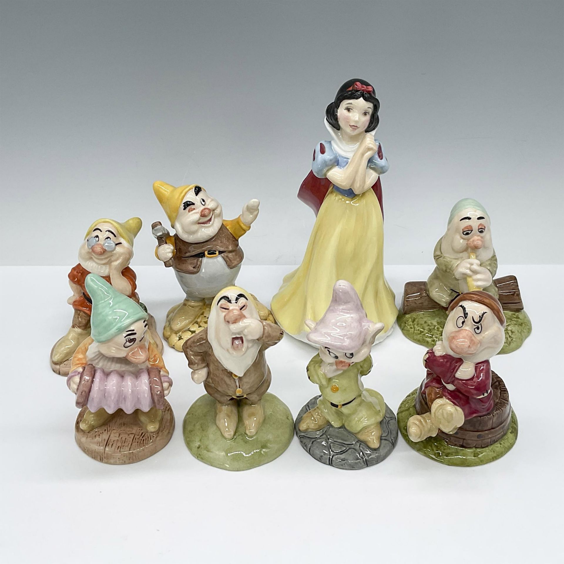 8pc Royal Doulton Disney Figurine, Snow White & 7 Dwarfs