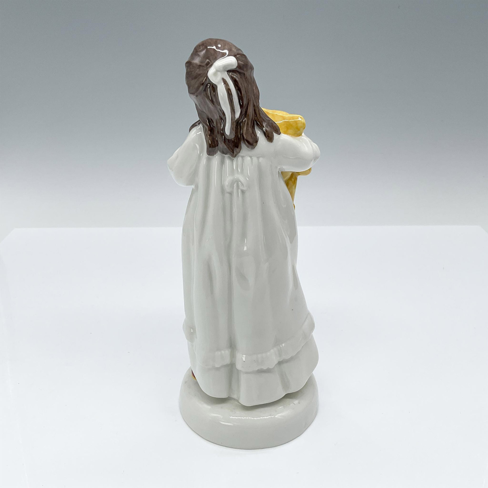 And So to Bed - HN2966 - Royal Doulton Figurine - Image 2 of 3