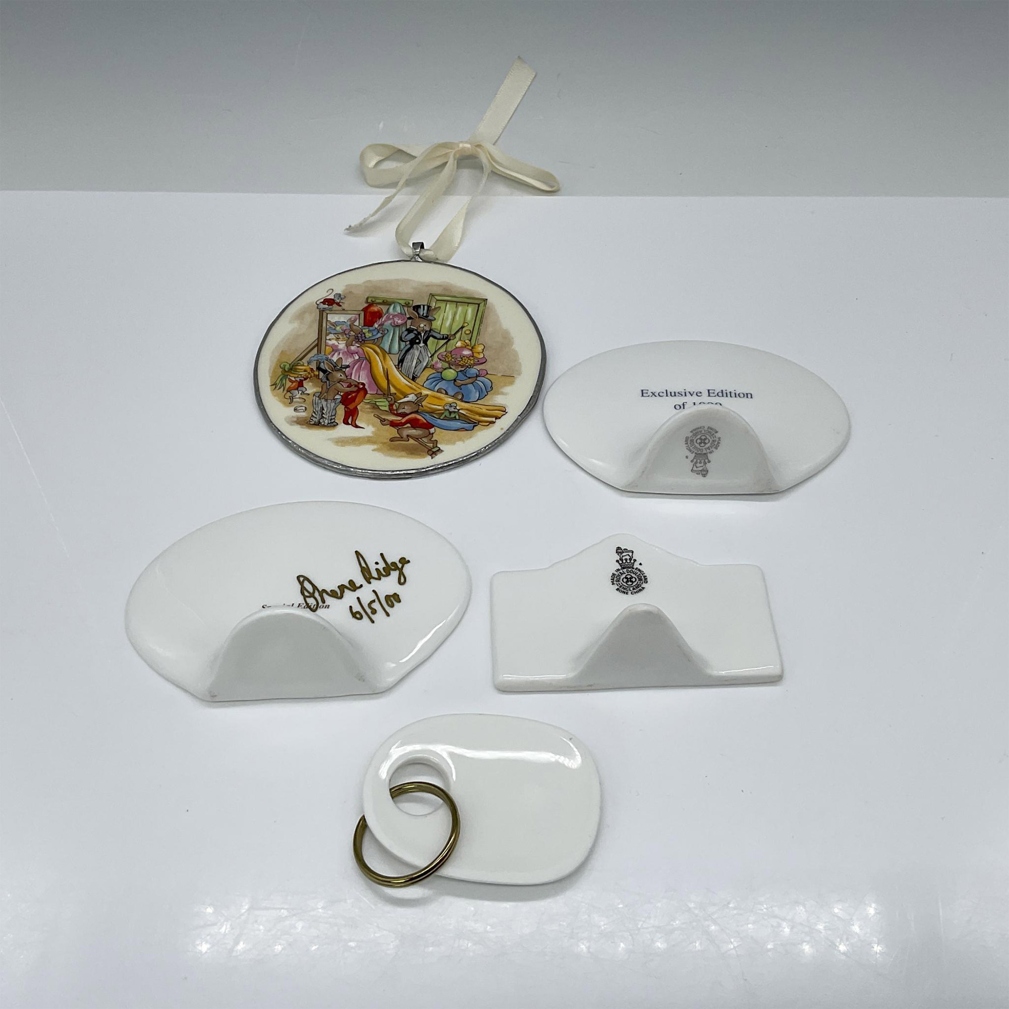 5pc Royal Doulton Bunnykins Porcelain Grouping - Image 3 of 3